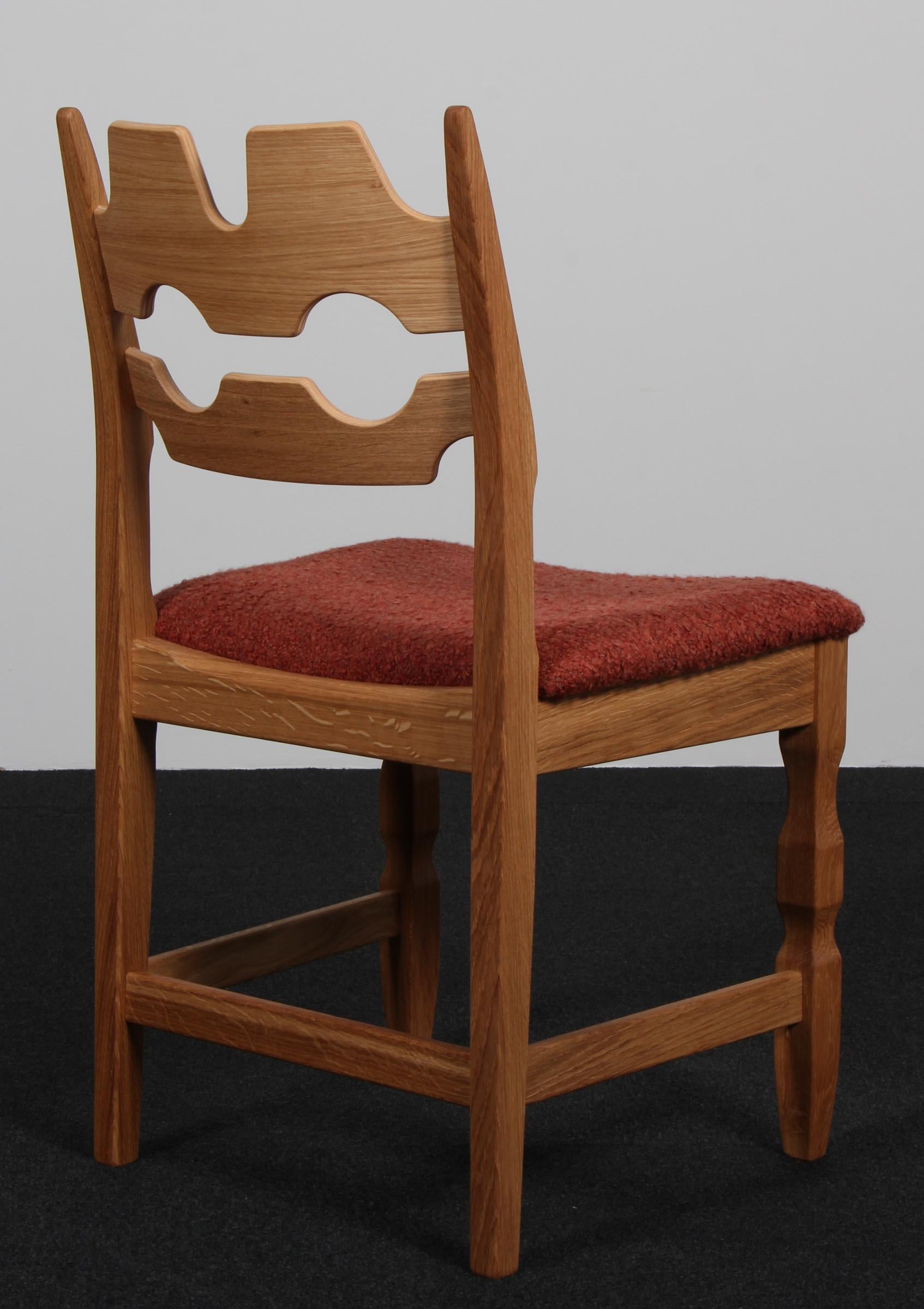 https://a.1stdibscdn.com/dining-chairs-by-henning-kjaernulf-model-razorblade-denmark-oak-for-sale-picture-6/f_42391/f_478035921764678843121/IMG_7257_master.jpg