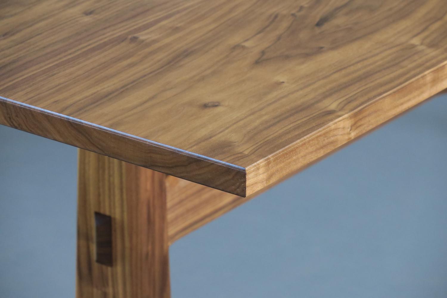 https://a.1stdibscdn.com/walnut-trestle-dining-table-by-thomas-throop-black-creek-designs-made-to-order-for-sale-picture-10/f_69132/f_457722921751920588310/IMG_7301_master.jpg