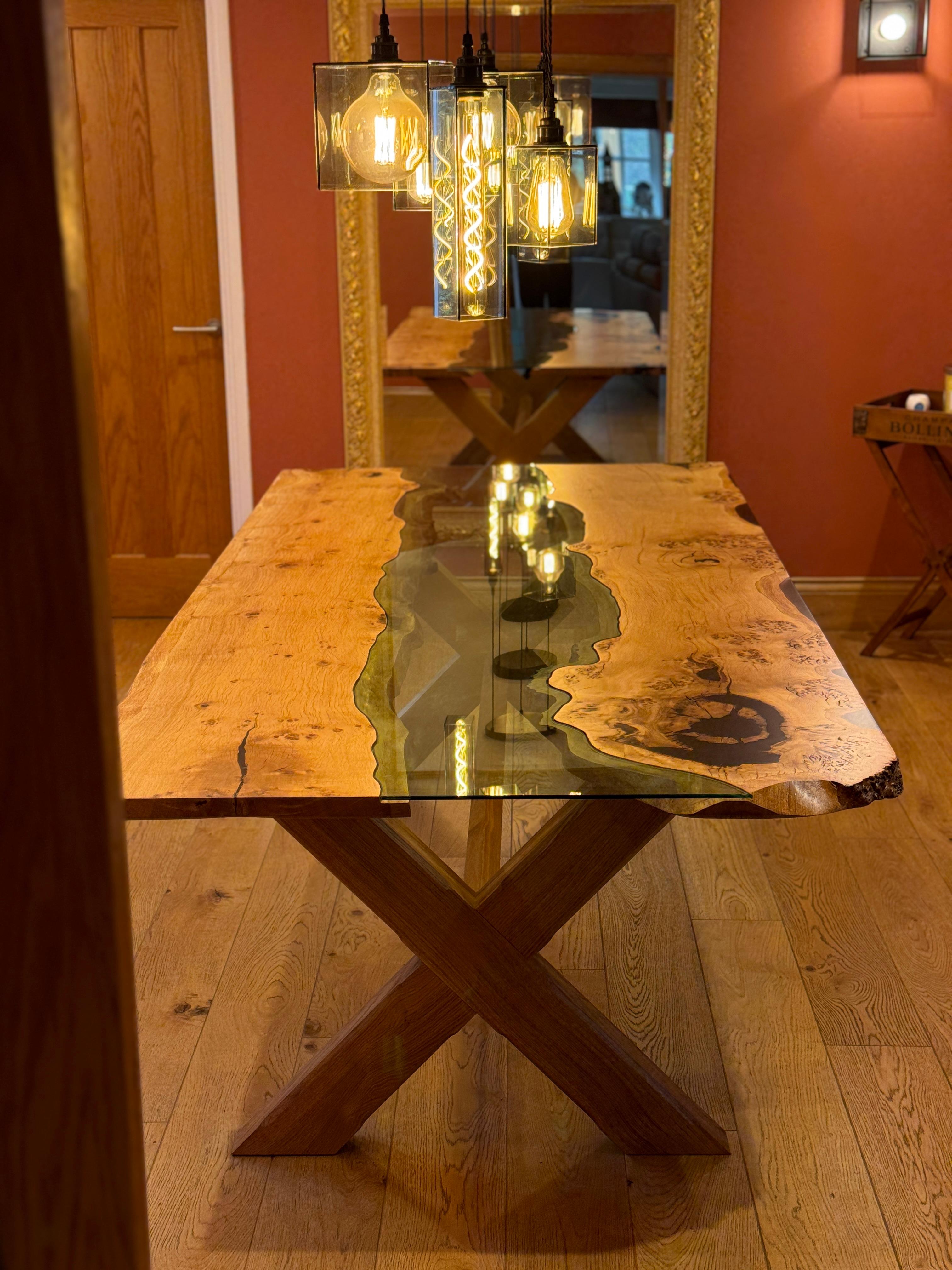 https://a.1stdibscdn.com/oak-and-glass-dining-table-for-sale-picture-2/f_85912/f_407044421721423215870/IMG_7316_master.jpeg