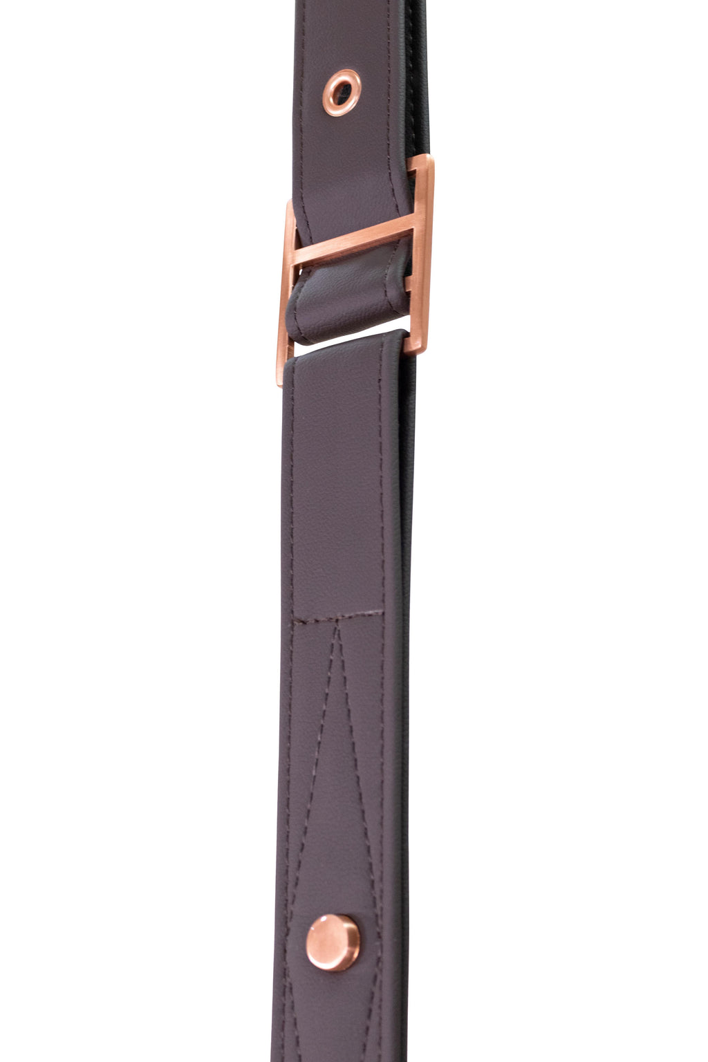 https://a.1stdibscdn.com/outdoor-swing-with-leather-upholstery-and-stainless-steel-details-for-sale-picture-8/f_56702/f_494716321775031953867/IMG_7434_Edit_master.jpg