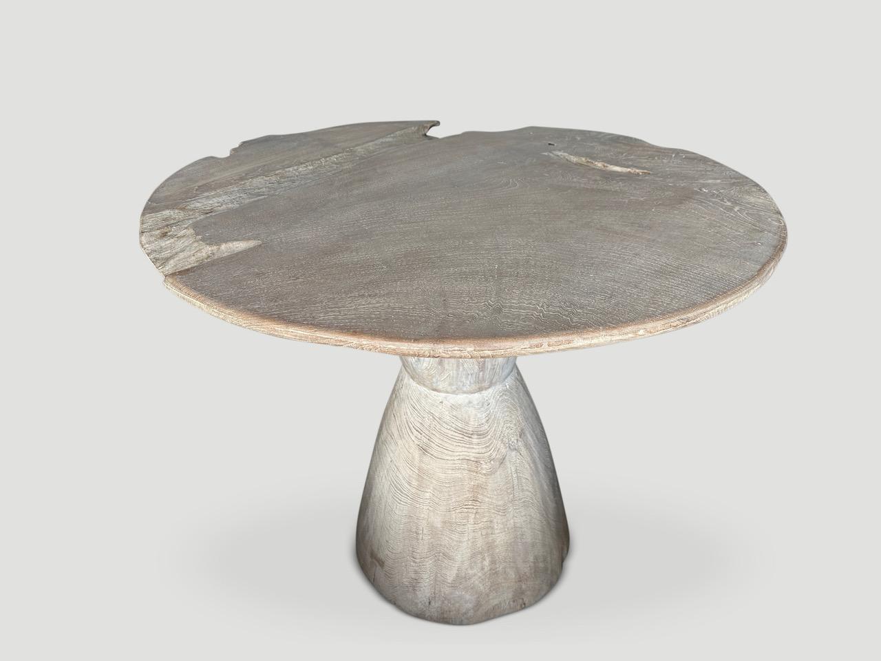 https://a.1stdibscdn.com/andrianna-shamaris-st-barts-organic-teak-wood-round-table-for-sale-picture-4/f_10806/f_370310421699632017035/IMG_7437_master.jpeg