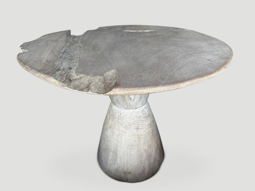 https://a.1stdibscdn.com/andrianna-shamaris-st-barts-organic-teak-wood-round-table-for-sale-picture-2/f_10806/f_370310421699632017393/IMG_7439_master.jpeg