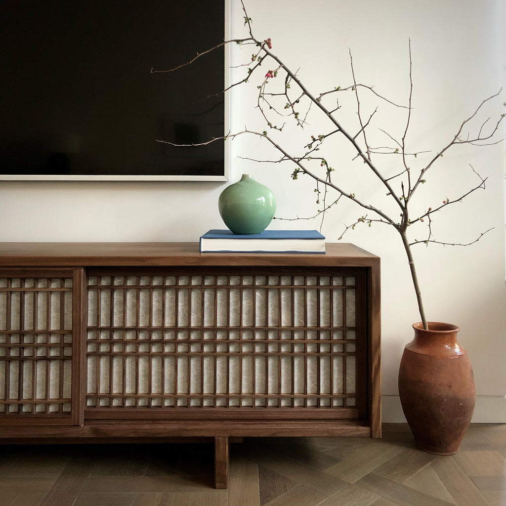 https://a.1stdibscdn.com/walnut-media-console-room-divider-with-sliding-shoji-doors-for-sale-picture-3/f_45782/f_227077621625492100772/IMG_7620_master.jpg