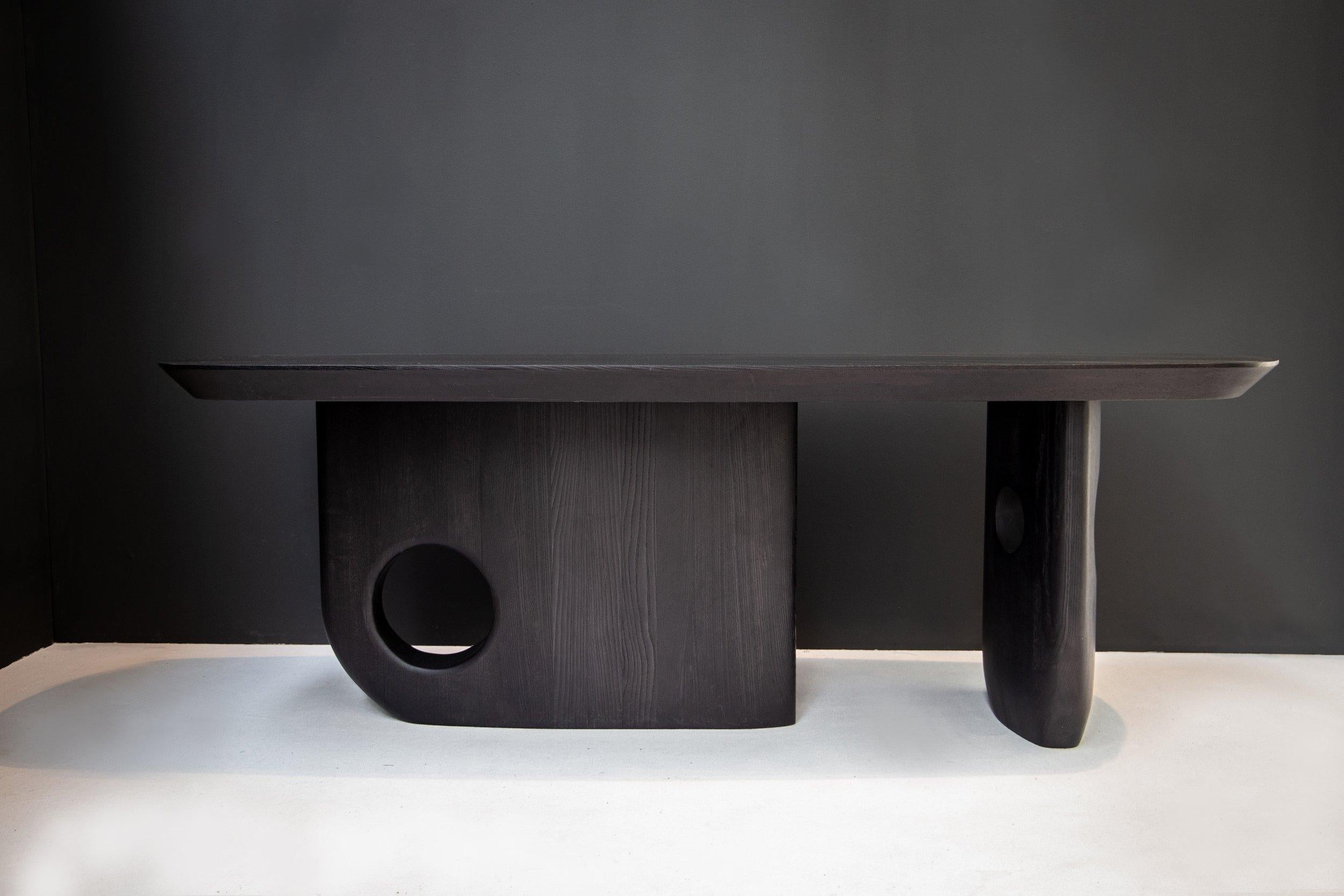 https://a.1stdibscdn.com/hand-finished-menhir-sculptural-dining-table-designed-by-toad-gallery-london-for-sale-picture-3/f_22763/f_154485421677858246725/IMG_7955_master.jpg