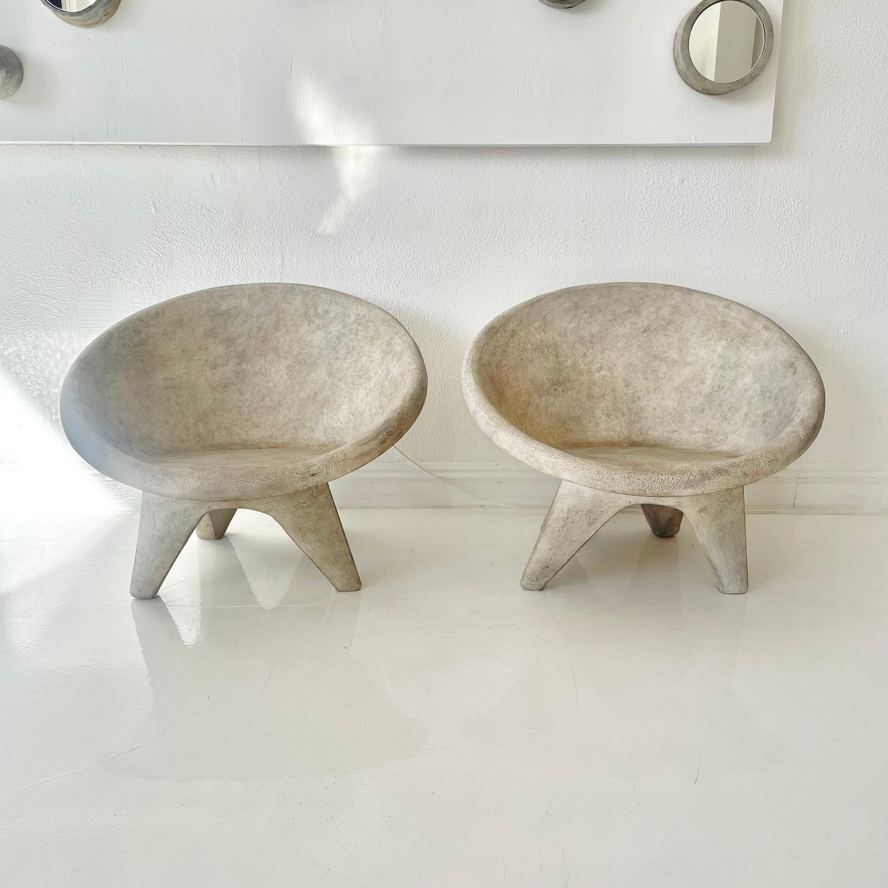 https://a.1stdibscdn.com/pair-of-sculptural-concrete-chairs-by-merit-los-angeles-for-sale-picture-2/f_18533/f_307689021700852907299/IMG_8190_master.jpeg