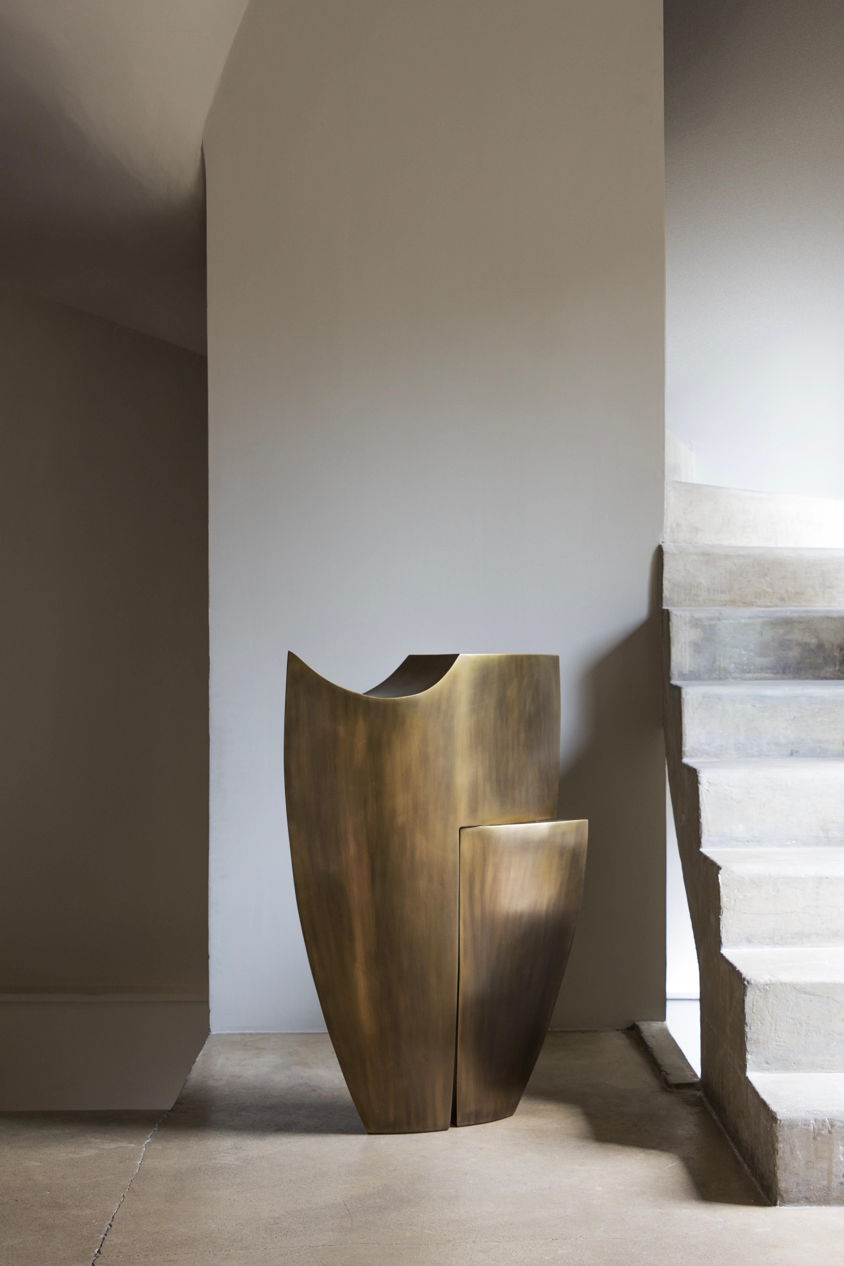https://a.1stdibscdn.com/sculptural-chair-in-bronze-patina-brass-by-patrick-coard-paris-for-sale-picture-19/f_45491/f_287587821653097664199/IMG_8204_master.jpg