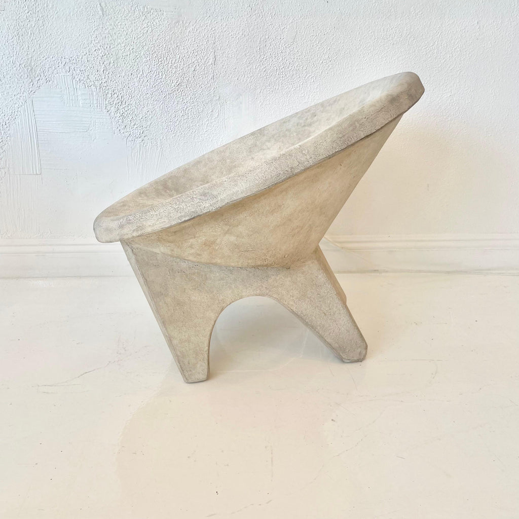 https://a.1stdibscdn.com/sculptural-concrete-chair-by-merit-los-angeles-for-sale-picture-9/f_18533/f_307690221700859468412/IMG_8210_master.jpeg
