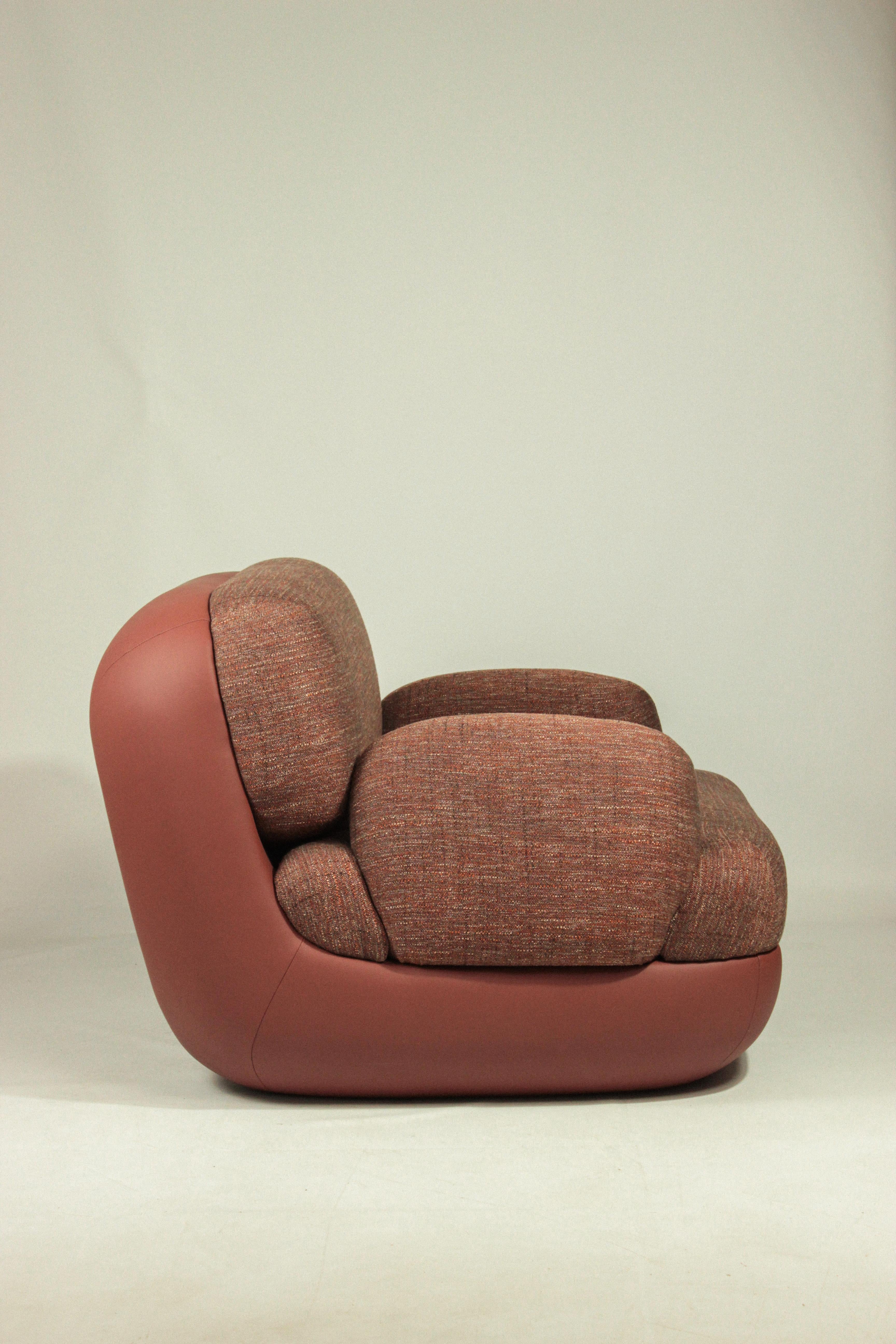 https://a.1stdibscdn.com/mood-armchair-with-arms-laser-eco-base-and-vienna-seat-by-mambo-unlimited-ideas-for-sale-picture-3/f_40973/f_472586621761735824402/IMG_8440_edit_master.jpg