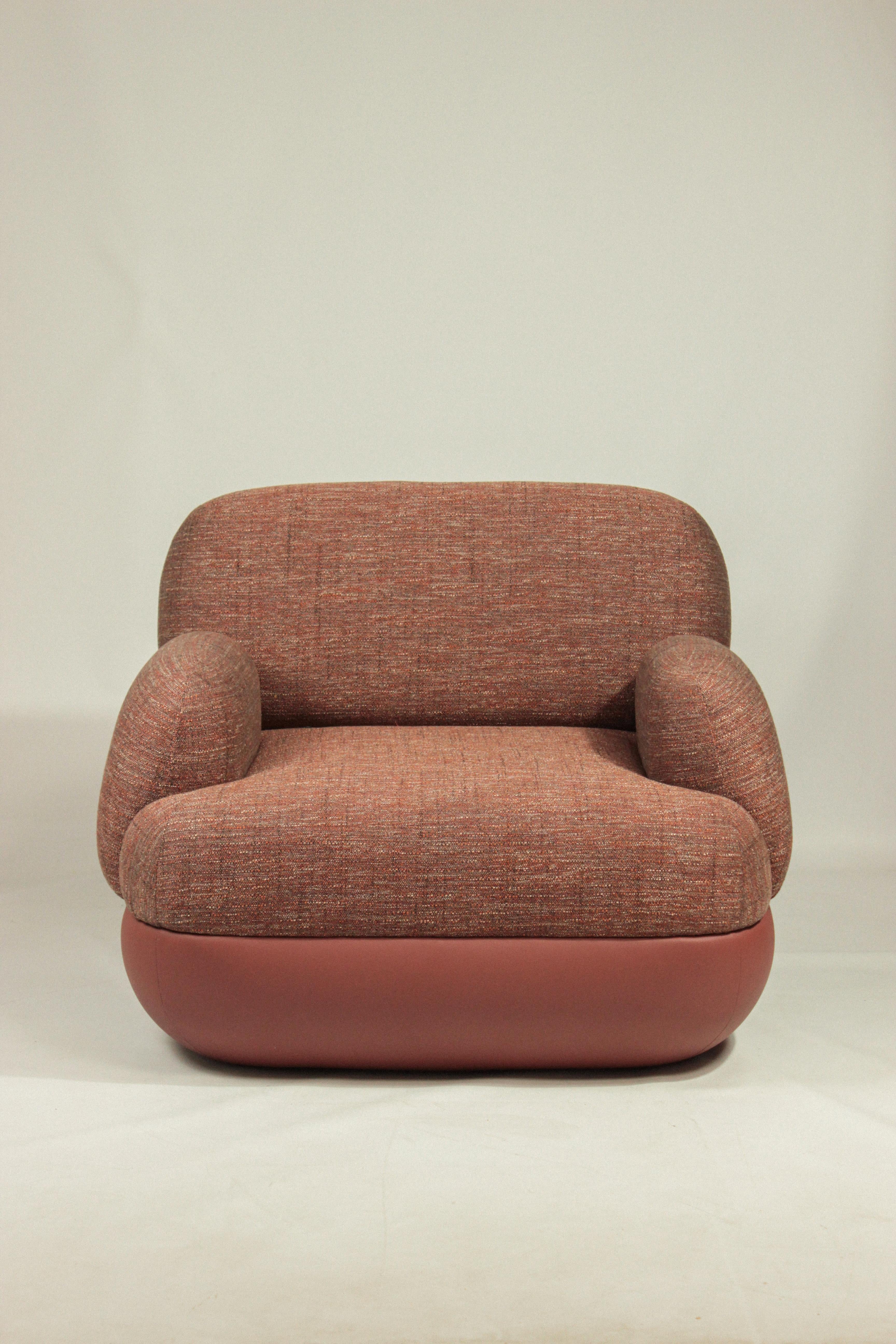 https://a.1stdibscdn.com/mood-armchair-with-arms-laser-eco-base-and-vienna-seat-by-mambo-unlimited-ideas-for-sale-picture-5/f_40973/f_472586621761735824515/IMG_8497_edit_master.jpg