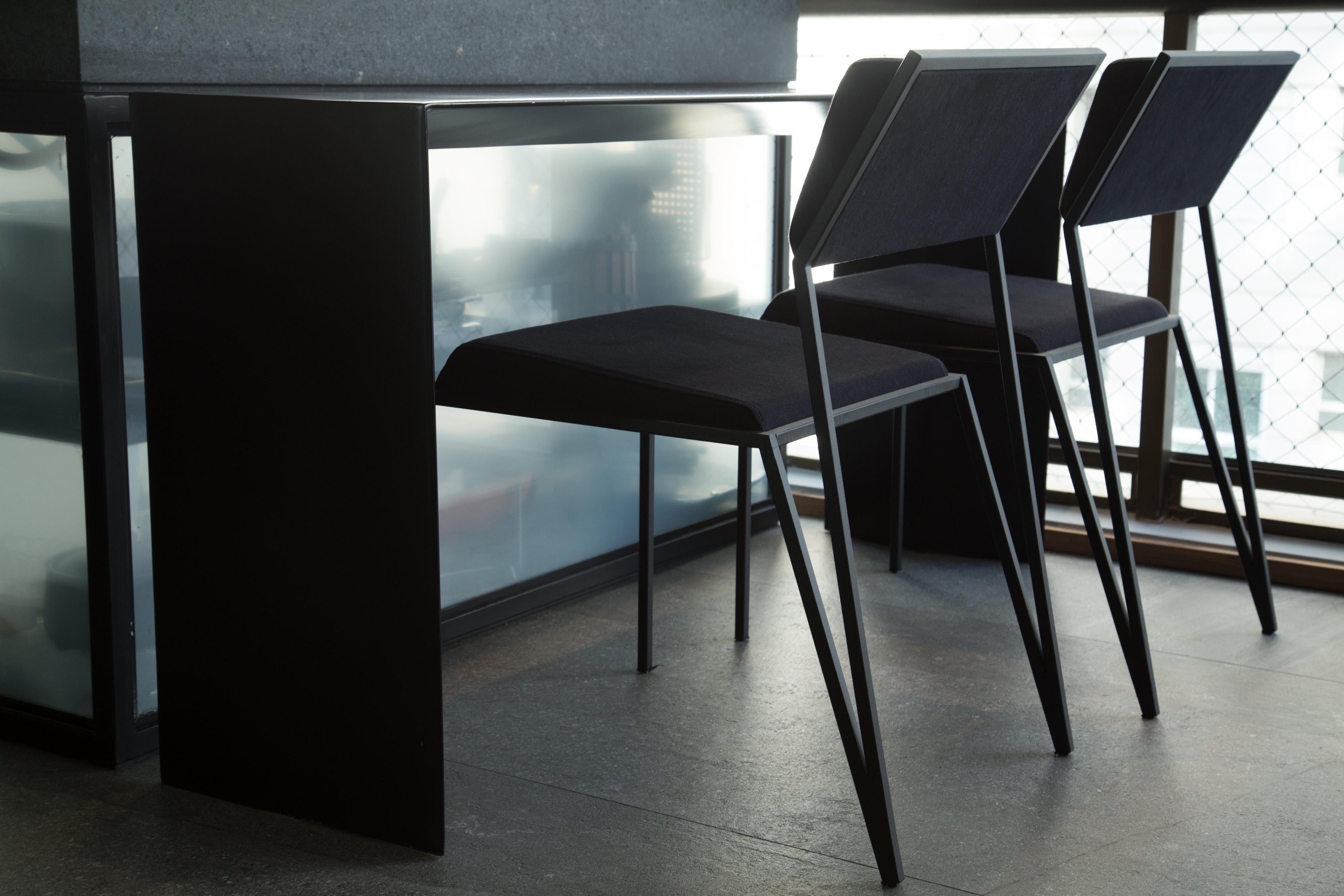 https://a.1stdibscdn.com/minimalist-chair-in-steel-brazilian-contemporary-style-black-by-tiago-curioni-for-sale-picture-12/f_31871/f_103124831648123543254/IMG_84_master.jpg