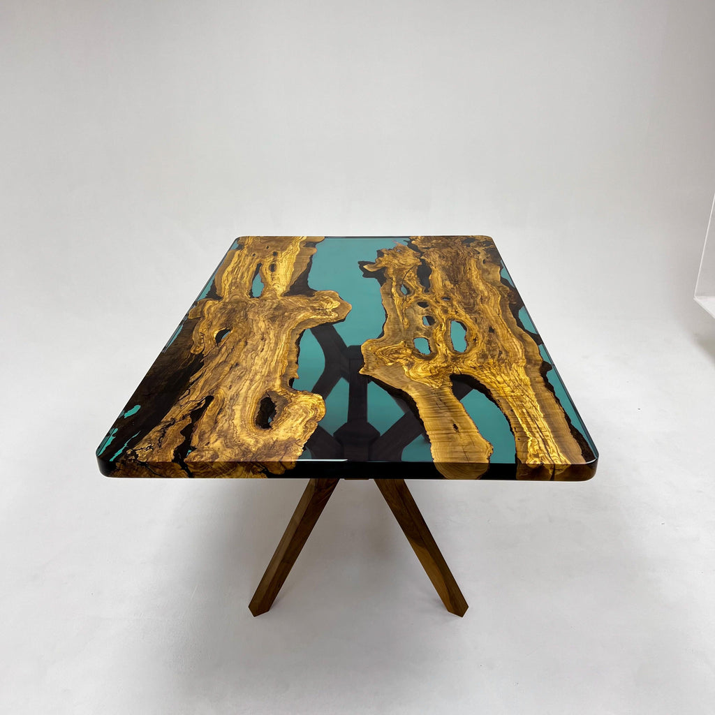 https://a.1stdibscdn.com/turquoise-custom-epoxy-resin-dining-wood-table-for-sale-picture-6/f_91932/f_377333121703858740275/IMG_8596_master.jpg