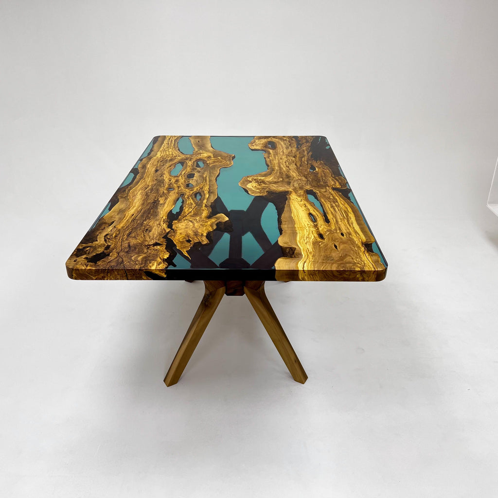 https://a.1stdibscdn.com/turquoise-custom-epoxy-resin-dining-wood-table-for-sale-picture-4/f_91932/f_377333121703858740268/IMG_8599_master.jpg