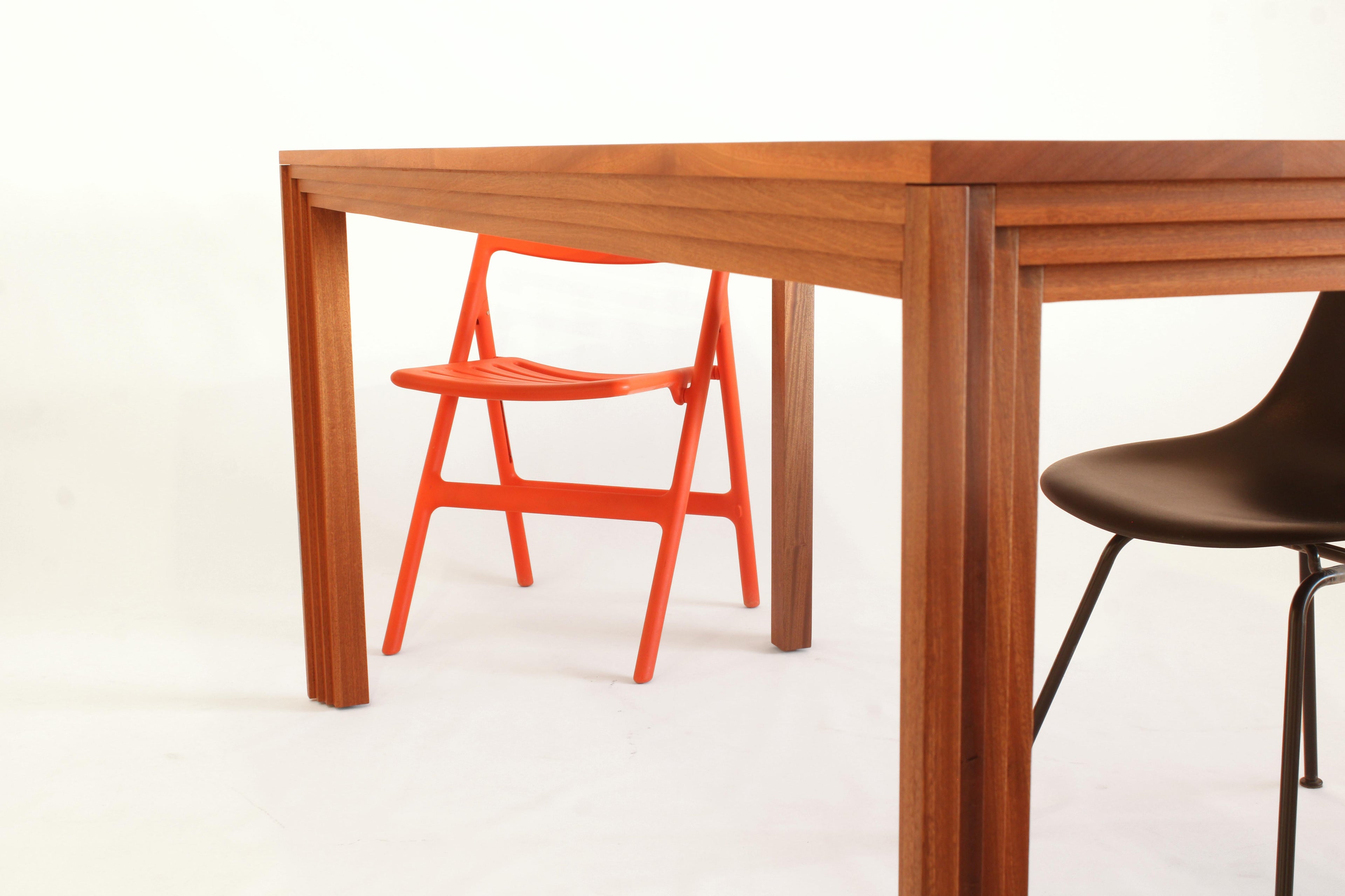 https://a.1stdibscdn.com/brion-dining-table-by-greg-palombo-solid-sapele-for-sale-picture-3/f_105642/f_461019121754056841789/IMG_8765_master.jpg