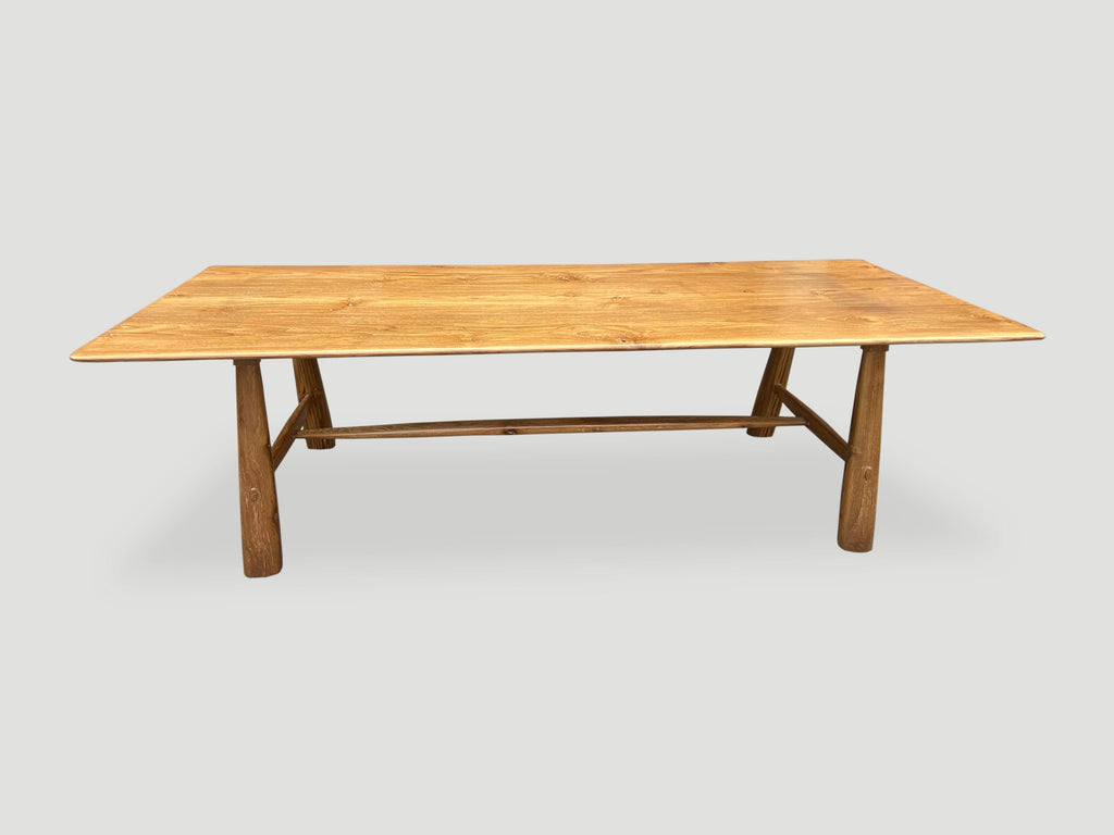 https://a.1stdibscdn.com/andrianna-shamaris-mid-century-couture-teak-wood-dining-table-for-sale-picture-5/f_10806/f_224799721612917791700/IMG_9051_master.jpg