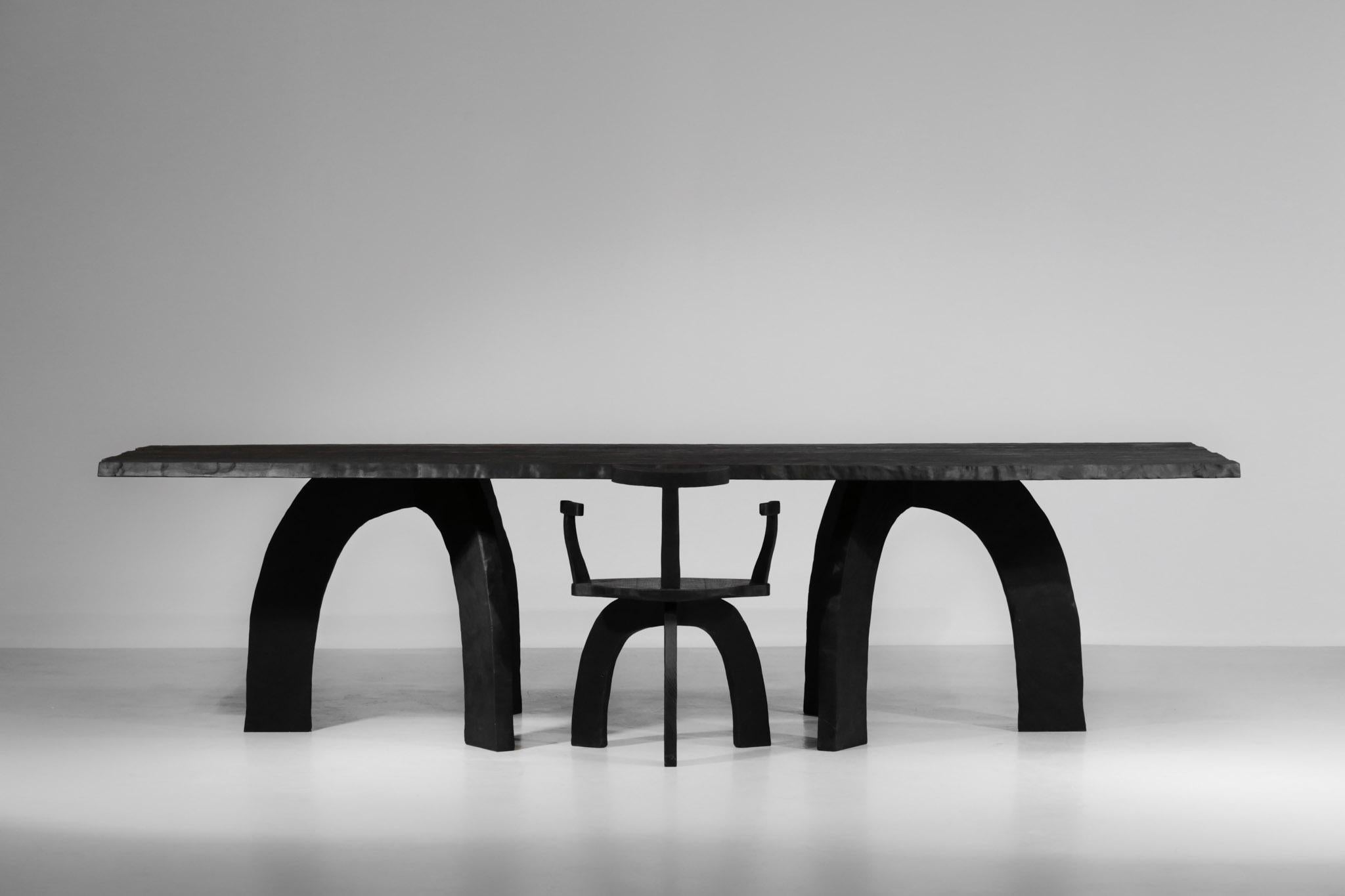 https://a.1stdibscdn.com/artisanal-large-dining-table-by-vincent-vincent-model-80-20-in-burnt-wood-for-sale-picture-5/f_30663/f_223743821612286983693/IMG_9331_master.jpg