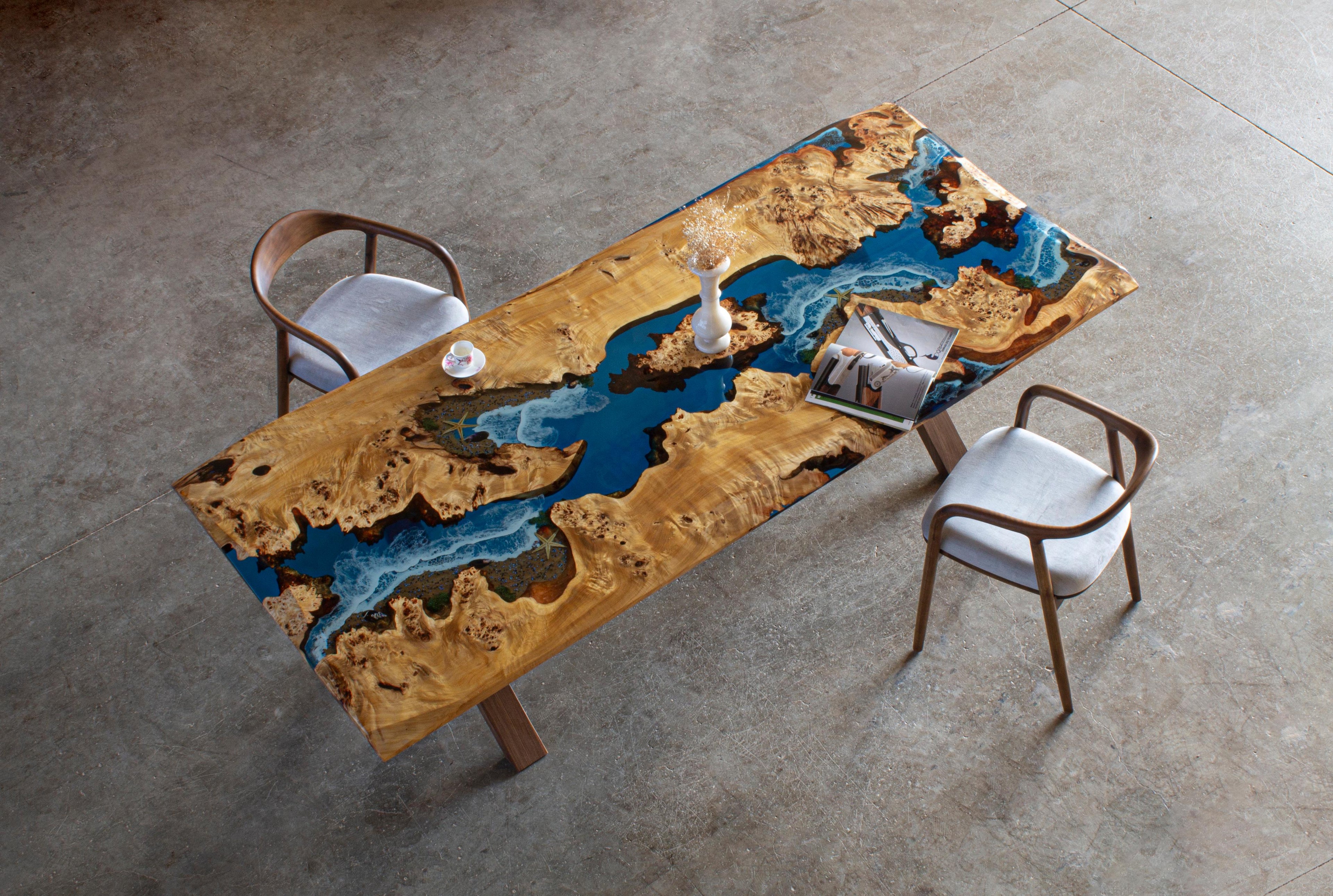 https://a.1stdibscdn.com/ocean-epoxy-table-custom-wood-dining-room-table-customizable-river-table-for-sale-picture-2/f_91932/f_421762621730809847262/IMG_9357_copy_master.jpg