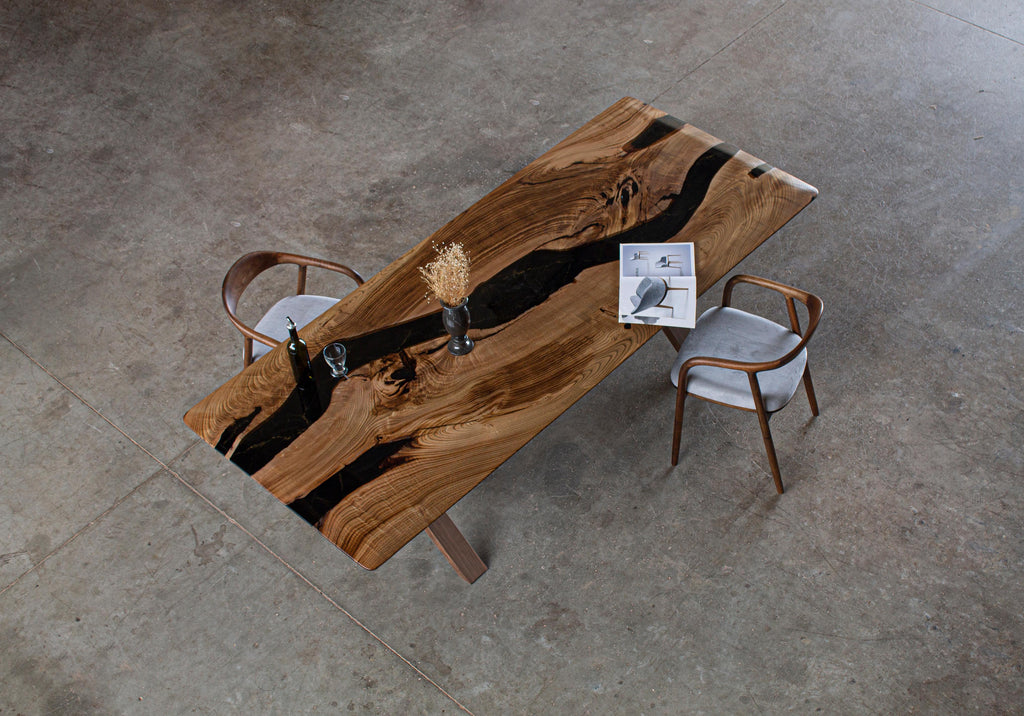 https://a.1stdibscdn.com/live-edge-table-epoxy-resin-dining-table-custom-epoxy-resin-walnut-table-for-sale-picture-2/f_91932/f_421753221730806685839/IMG_9507_copy_master.jpg