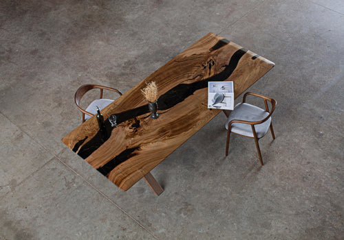 https://a.1stdibscdn.com/live-edge-table-epoxy-resin-dining-table-custom-epoxy-resin-walnut-table-for-sale-picture-2/f_91932/f_421753221730806685839/IMG_9507_copy_master.jpg