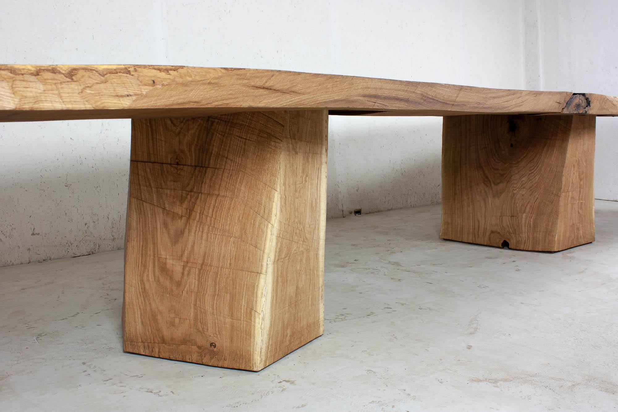 https://a.1stdibscdn.com/sculpted-massive-dining-table-v3-in-solid-oakwood-custom-size-for-sale-picture-6/f_31233/f_234073321618582926368/IMG_9520_master.jpg
