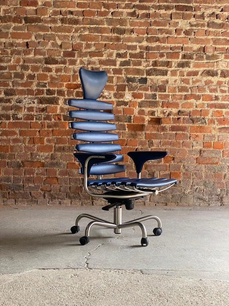 https://a.1stdibscdn.com/de-sede-ds-2100-161-armchair-in-royal-upholstery-by-de-sede-design-team-for-sale-picture-4/f_16392/f_324100821769408038161/IMG_9609_master_master.jpeg