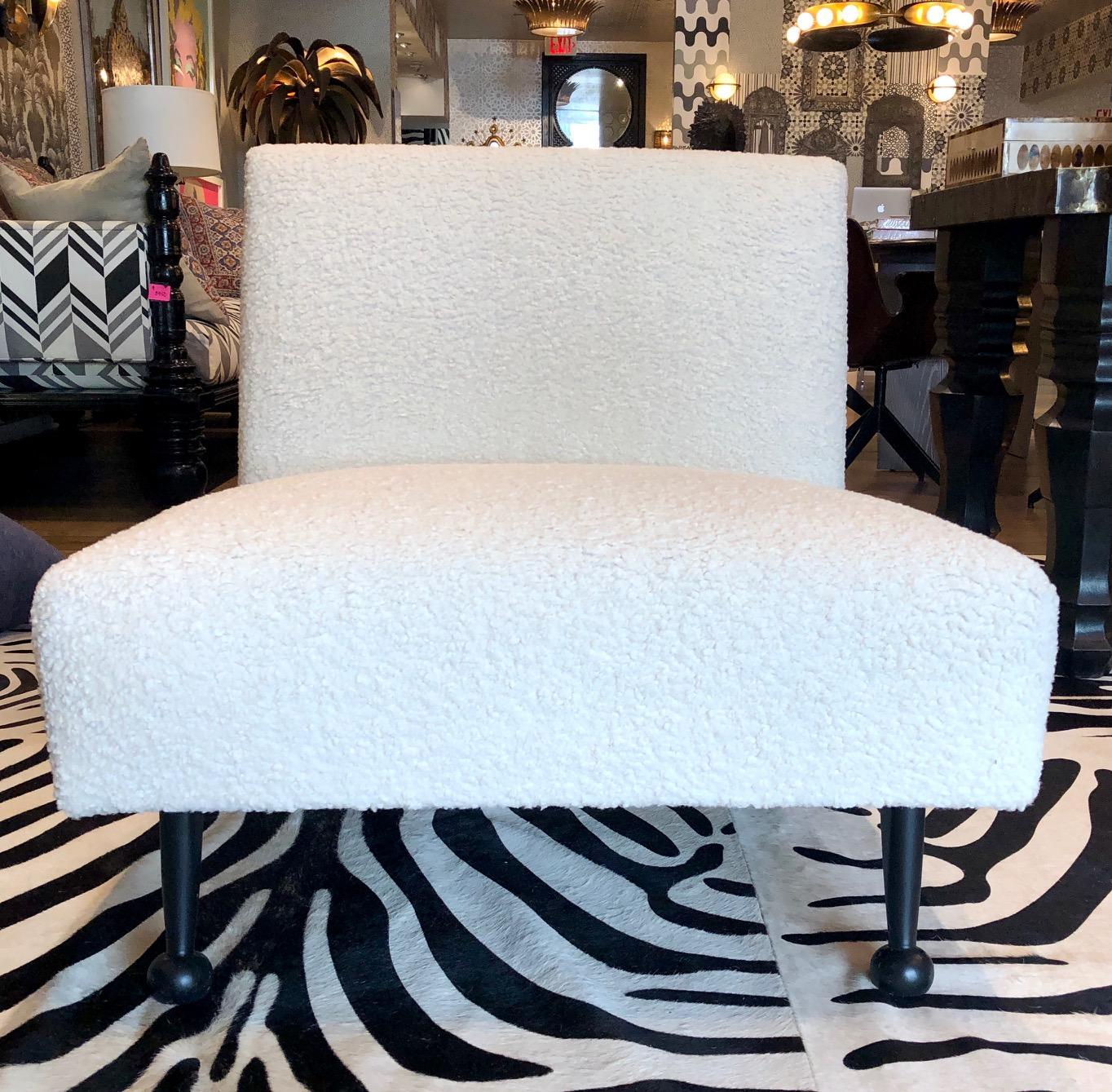 https://a.1stdibscdn.com/garbo-slip-chair-for-sale-picture-2/f_29103/f_176957511579896461968/IMG_9718_master.jpg