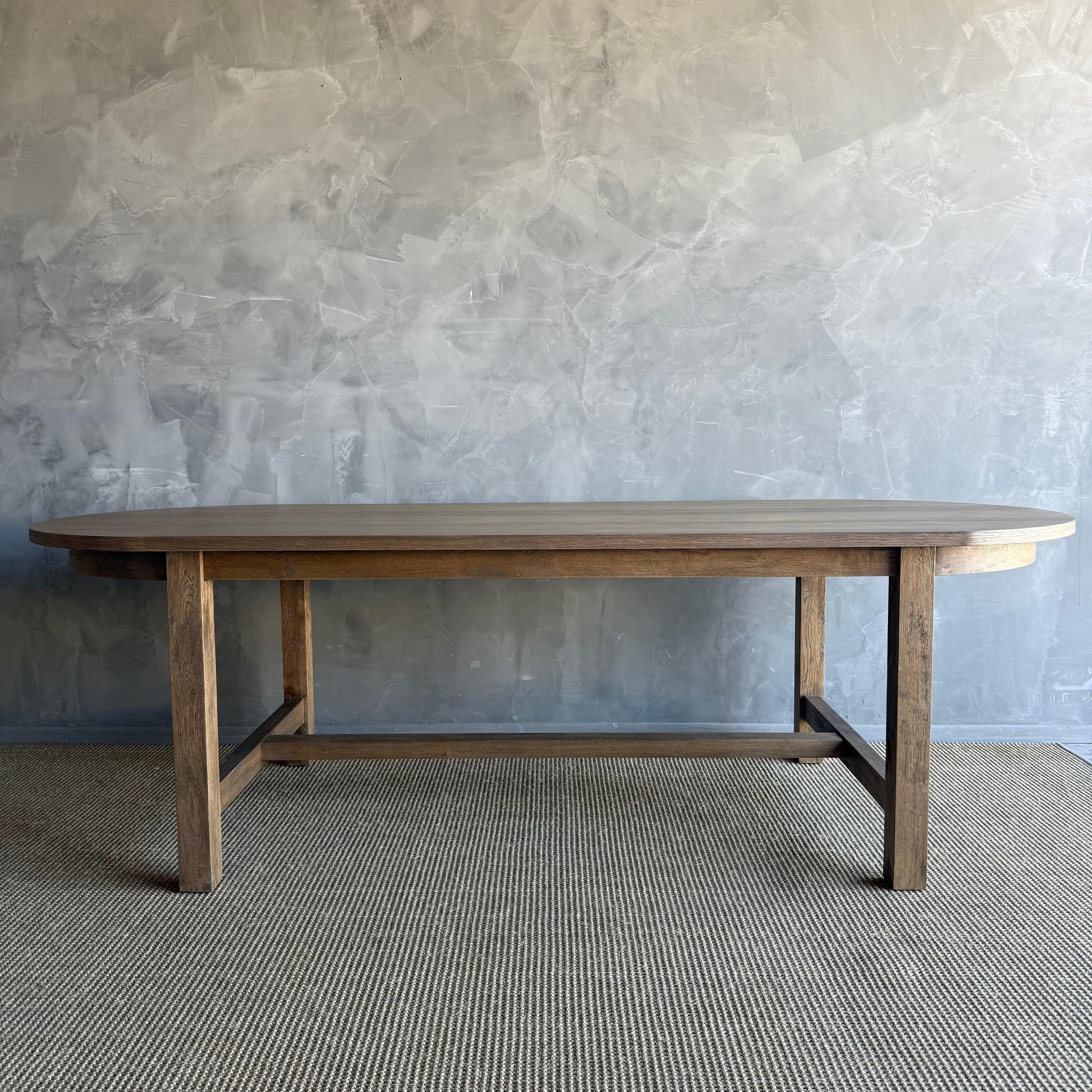 https://a.1stdibscdn.com/oval-dining-table-in-natural-white-oak-montana-brown-for-sale-picture-2/f_18223/f_471405321761078908143/IMG_9885_master.jpg