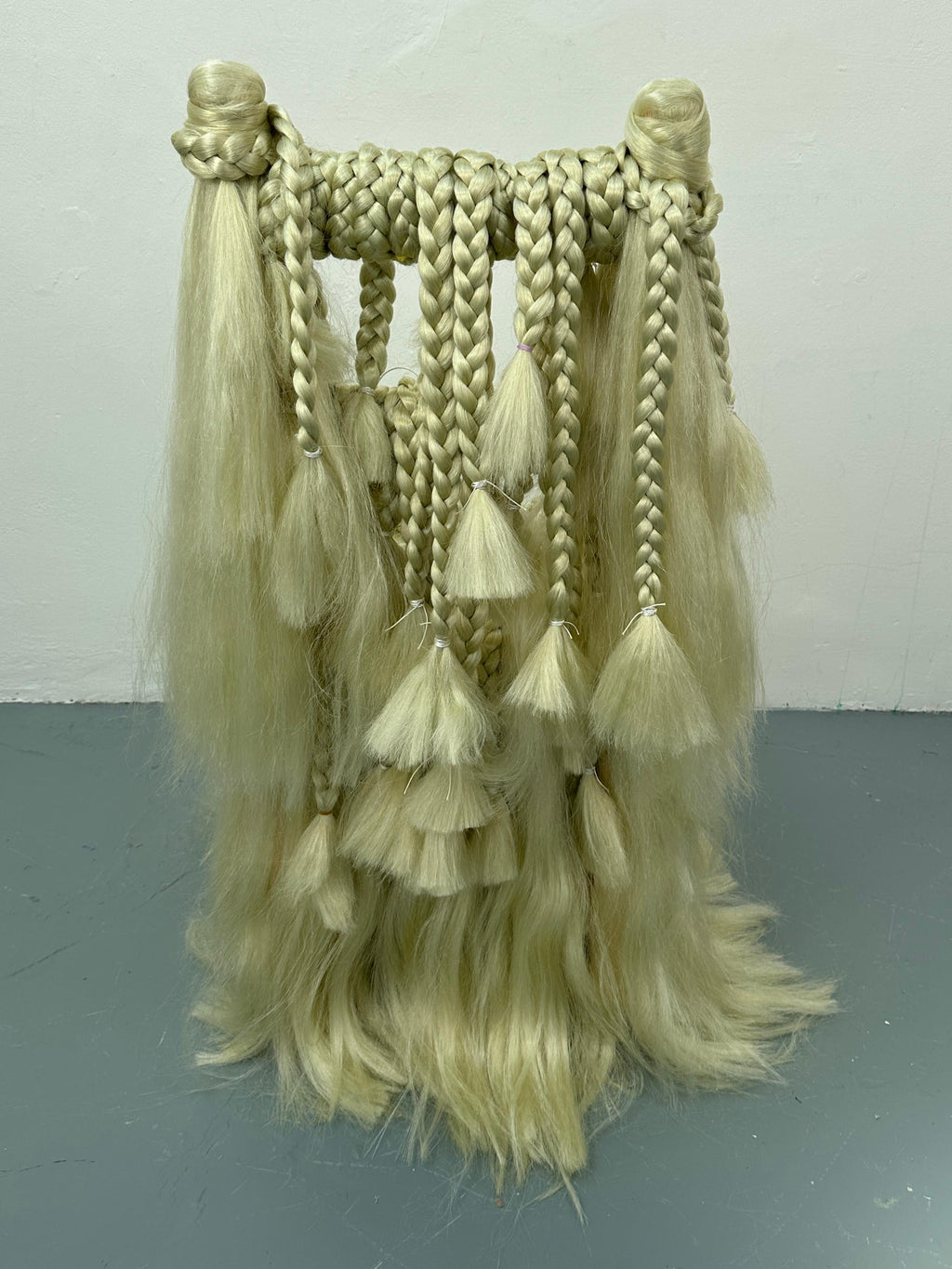 https://a.1stdibscdn.com/blondie-chair-by-maria-zakioso-for-sale-picture-4/f_12192/f_415735021726864852101/IMG_9952_master.JPG