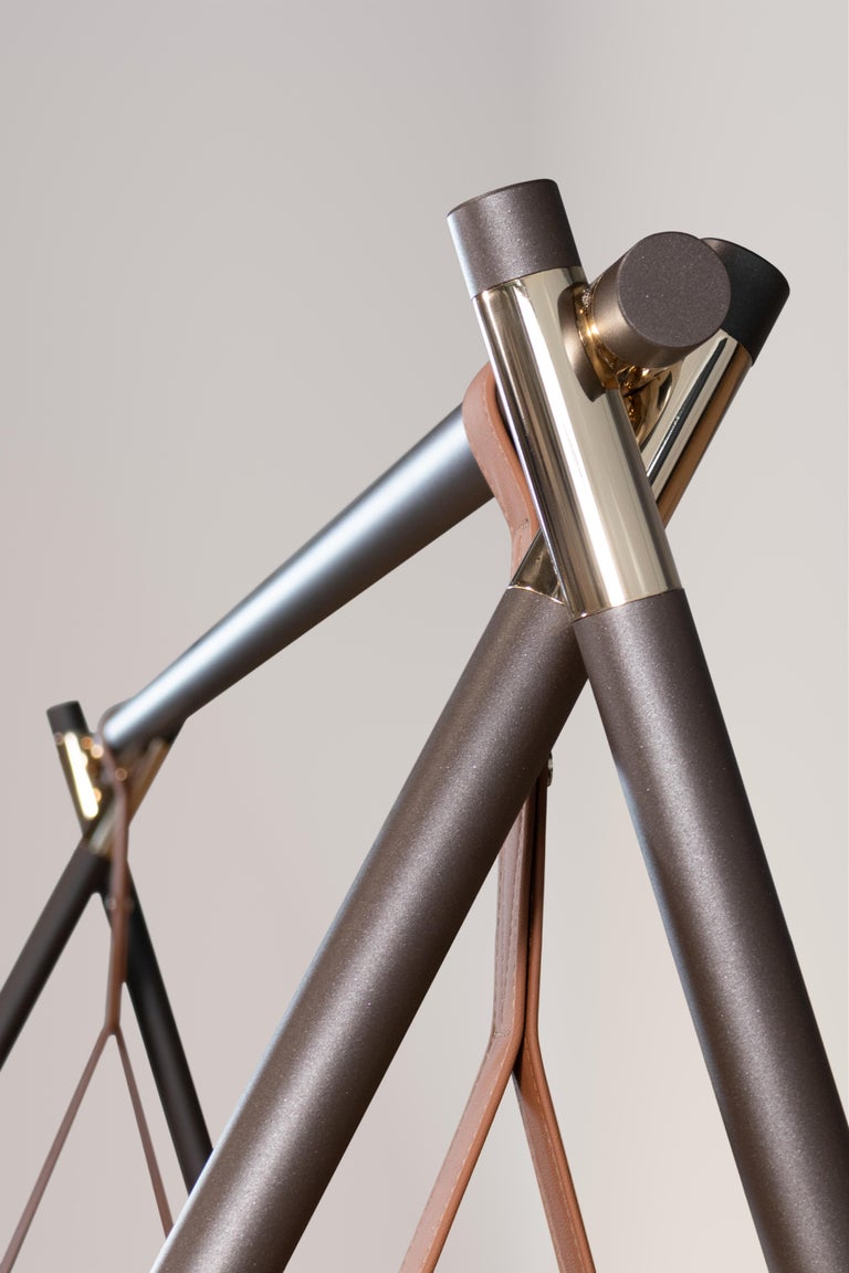 https://a.1stdibscdn.com/outdoor-swing-with-stainless-steel-structure-and-patterned-fabric-for-sale-picture-12/f_56702/f_465866621773674180747/IMG_9999_Edit_studio__master.jpg?width=768