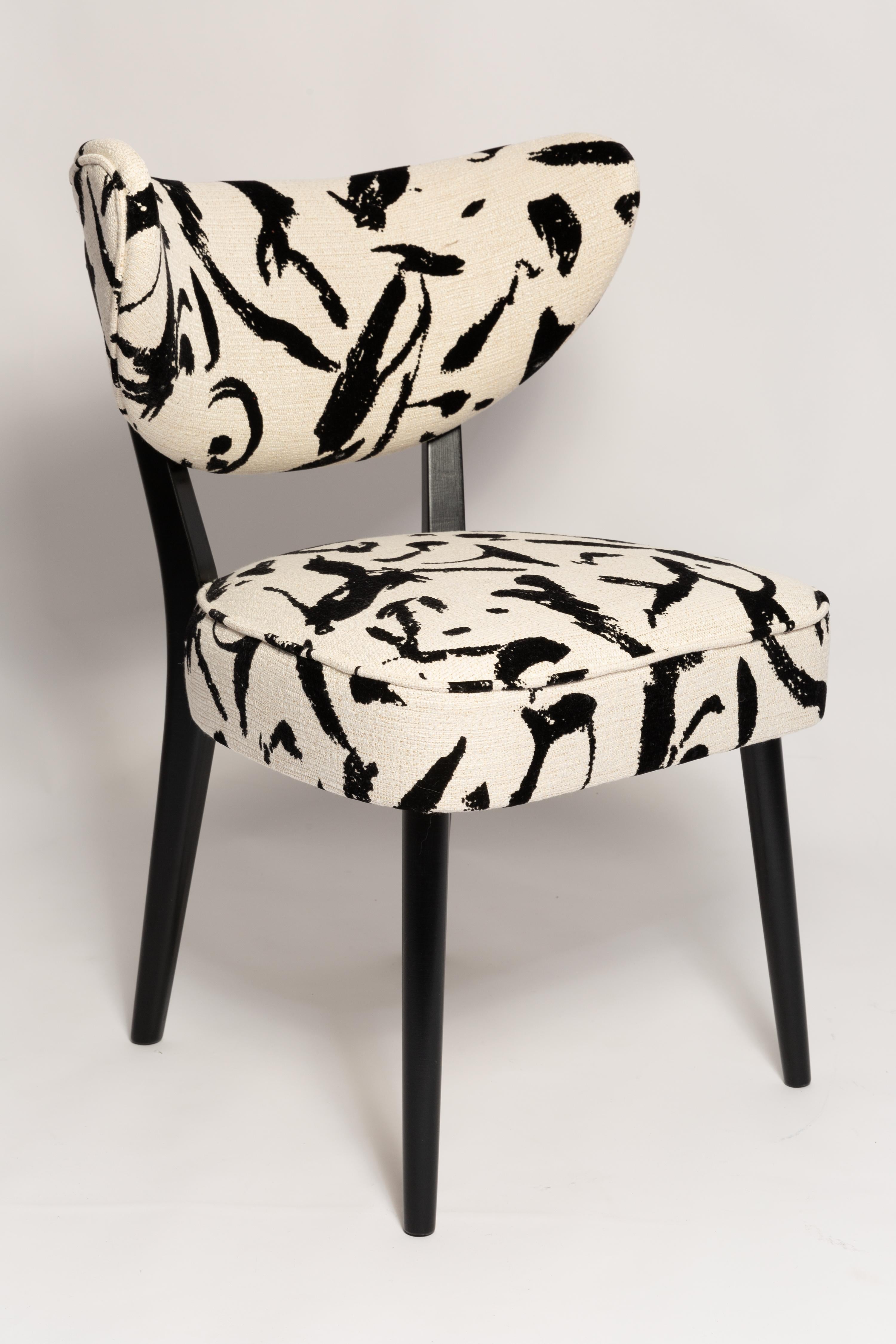 https://a.1stdibscdn.com/vintola-dining-chair-cream-and-black-ichi-go-ichi-e-by-dedar-europe-poland-for-sale-picture-3/f_34023/f_447515821745572700639/IQ3A0117_master.jpg