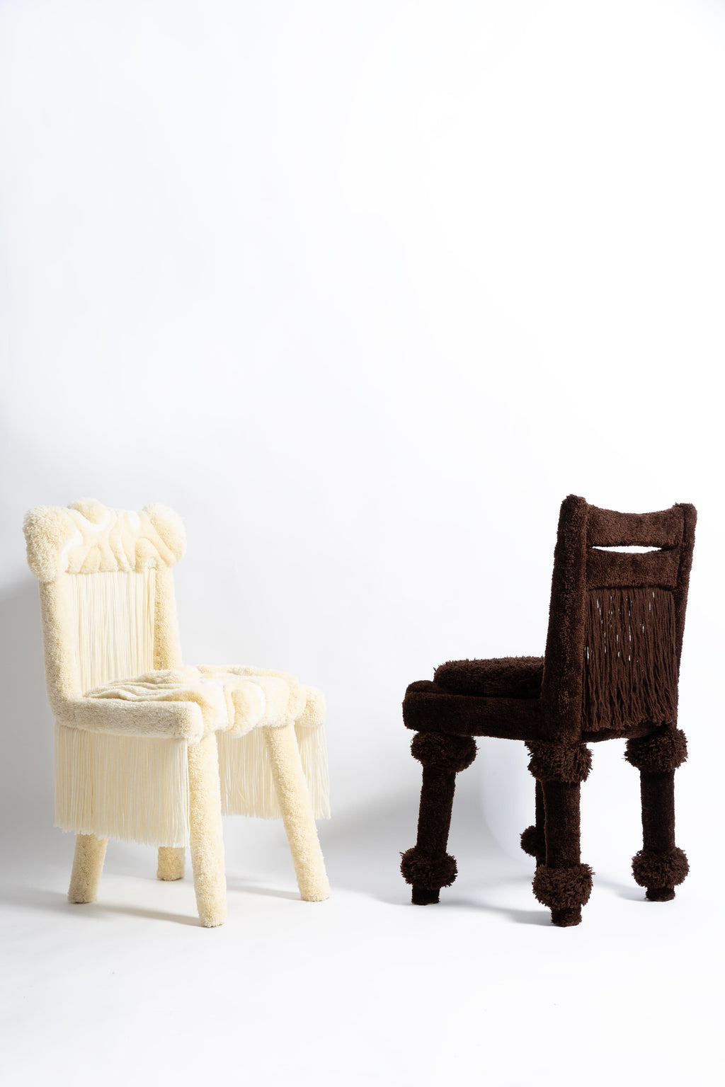 https://a.1stdibscdn.com/set-of-four-brown-poodle-tufting-chairs-by-vintola-studio-poland-for-sale-picture-9/f_34023/f_495441521775485472228/IQ3A1539b_master.jpg
