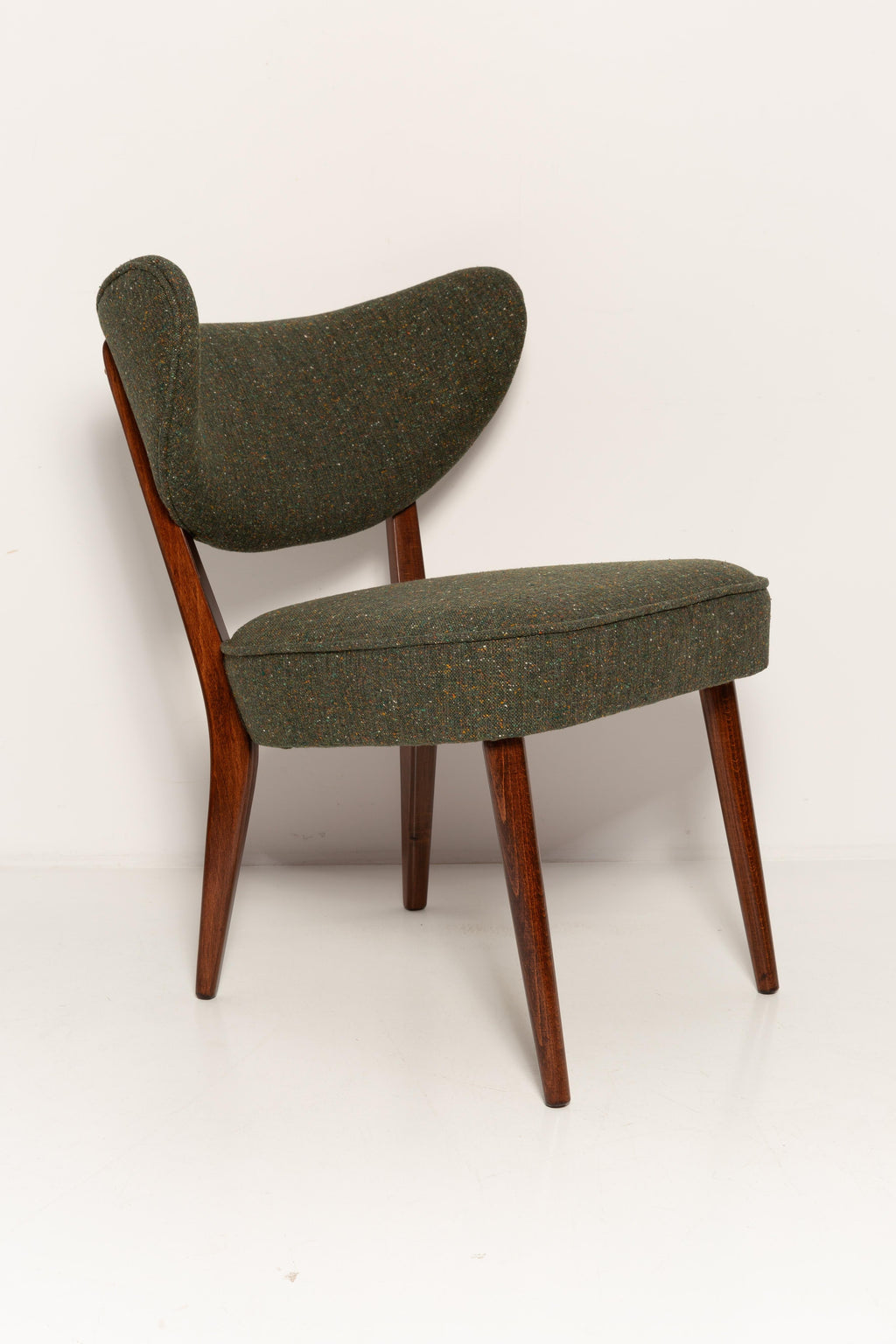https://a.1stdibscdn.com/green-wool-shell-club-chair-by-vintola-studio-europe-poland-for-sale-picture-8/f_34023/f_357160321692100926157/IQ3A1577_master.jpg