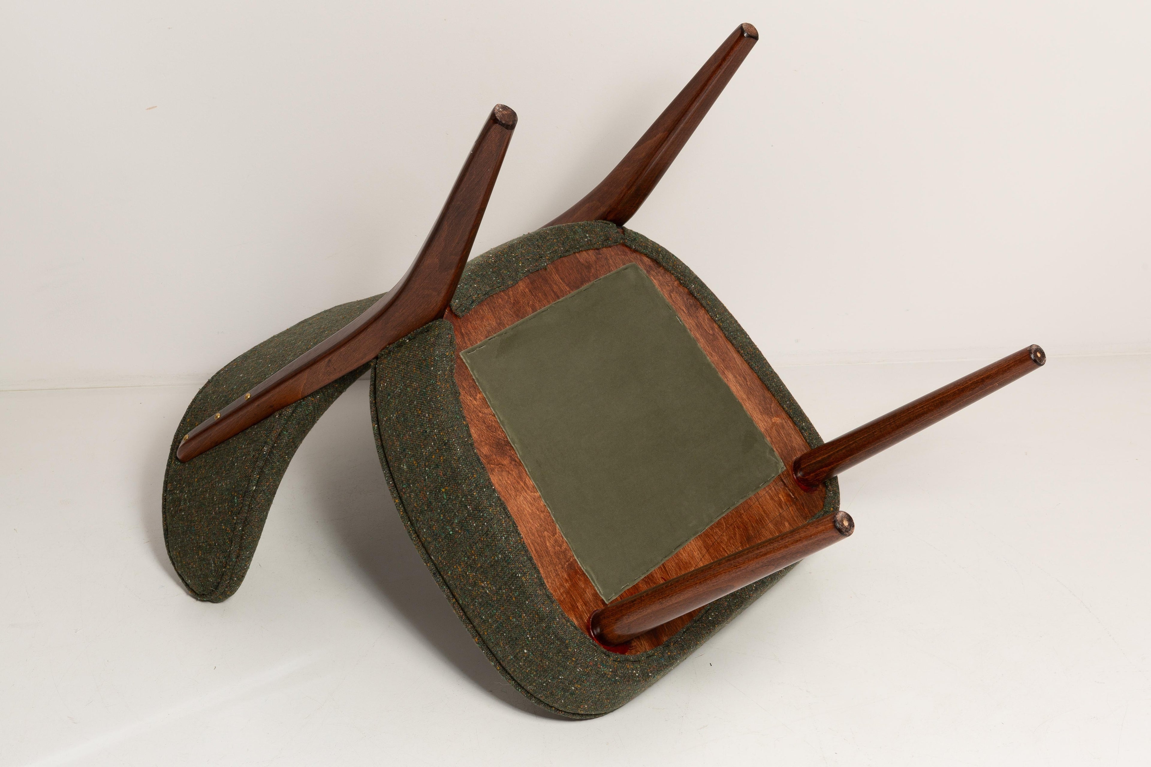 https://a.1stdibscdn.com/green-wool-shell-club-chair-by-vintola-studio-europe-poland-for-sale-picture-14/f_34023/f_357160321692100931736/IQ3A1599_master.jpg