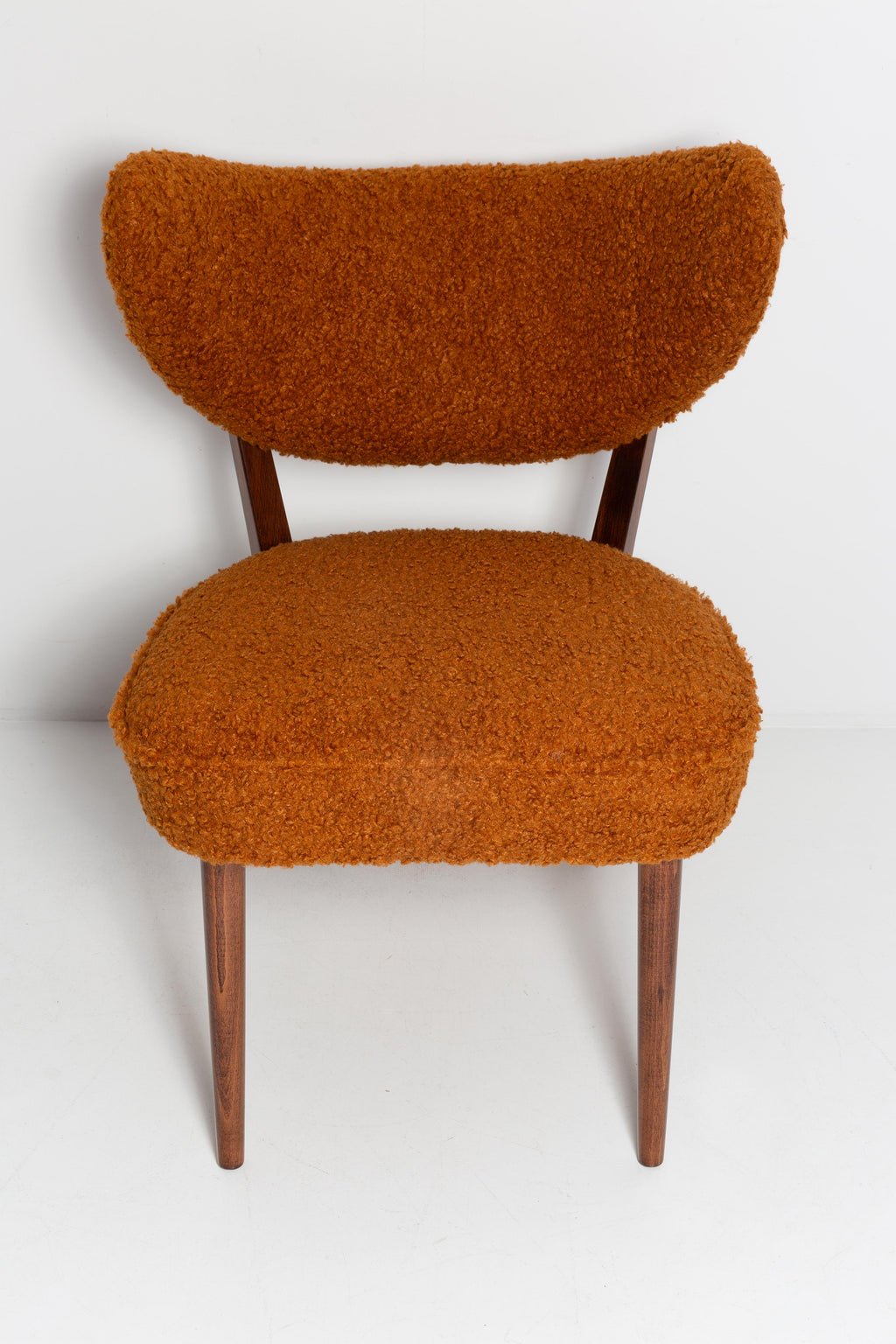 https://a.1stdibscdn.com/shell-orange-boucle-club-chair-by-vintola-studio-europe-poland-for-sale-picture-13/f_34023/f_357532221692304425419/IQ3A1692_master.jpg