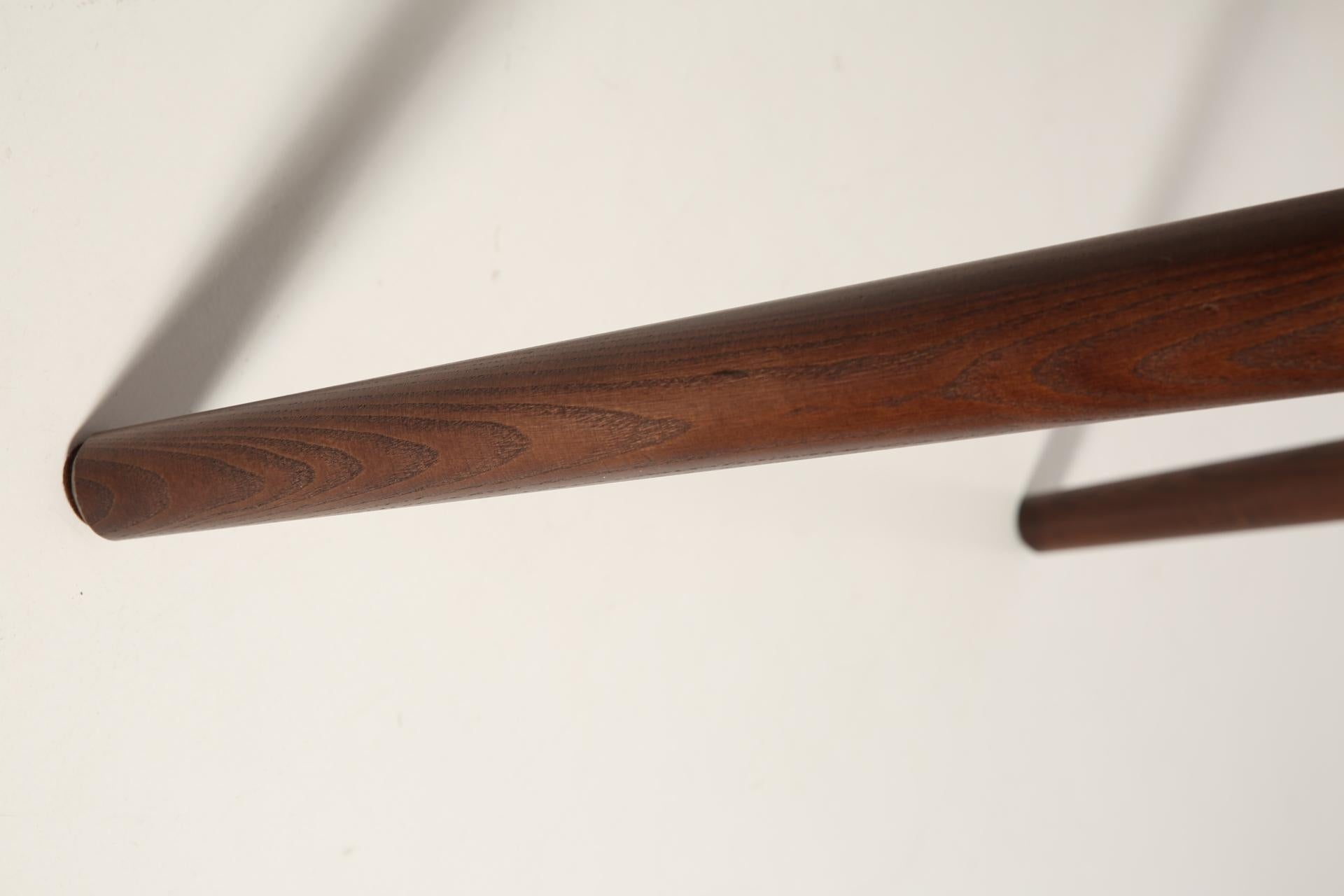 https://a.1stdibscdn.com/vintola-studio-dining-table-walnut-wood-europe-for-sale-picture-6/f_34023/f_361719621694784179792/IQ3A2007_master.JPG