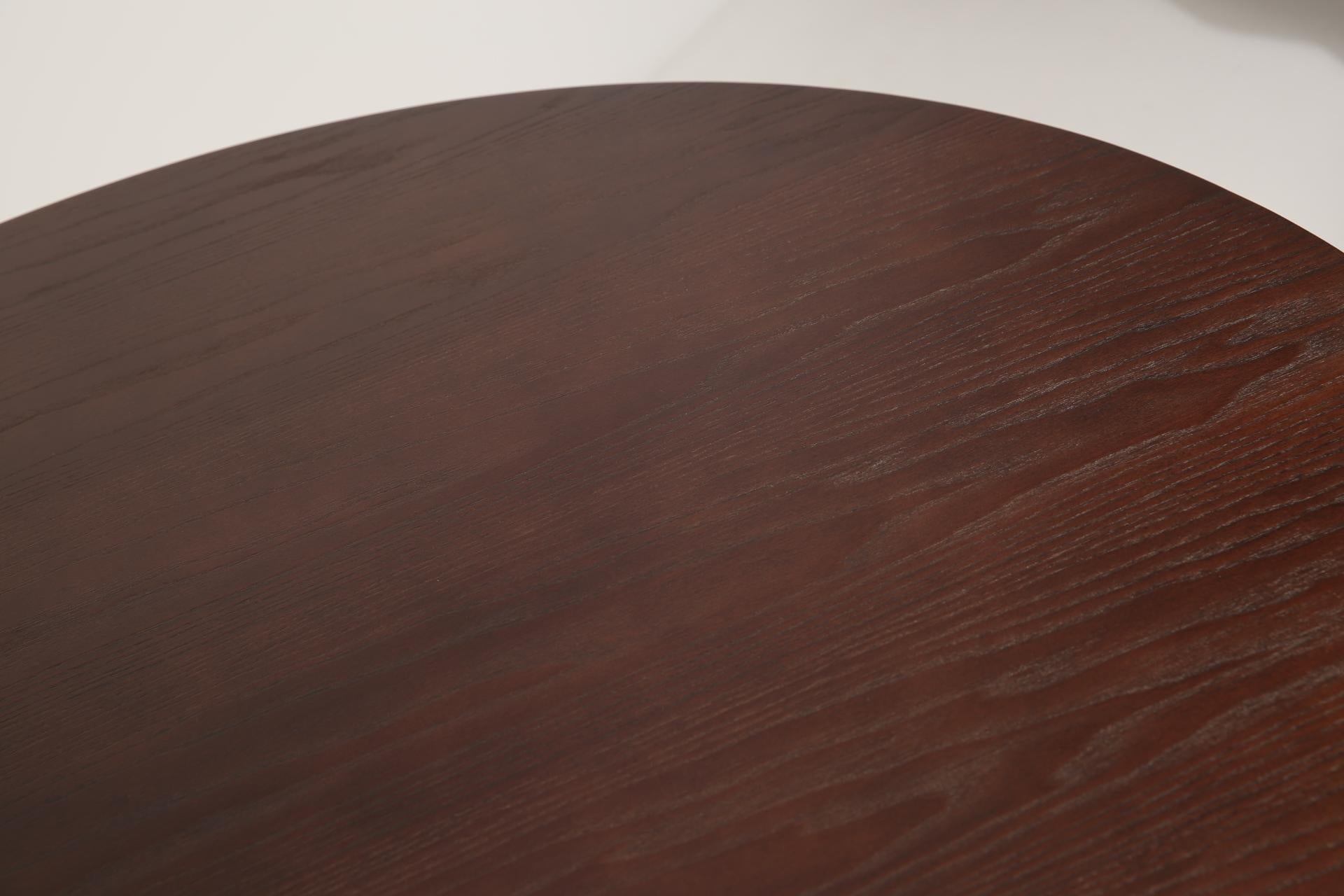 https://a.1stdibscdn.com/vintola-studio-dining-table-walnut-wood-europe-for-sale-picture-8/f_34023/f_361719621694784180860/IQ3A2009_master.JPG