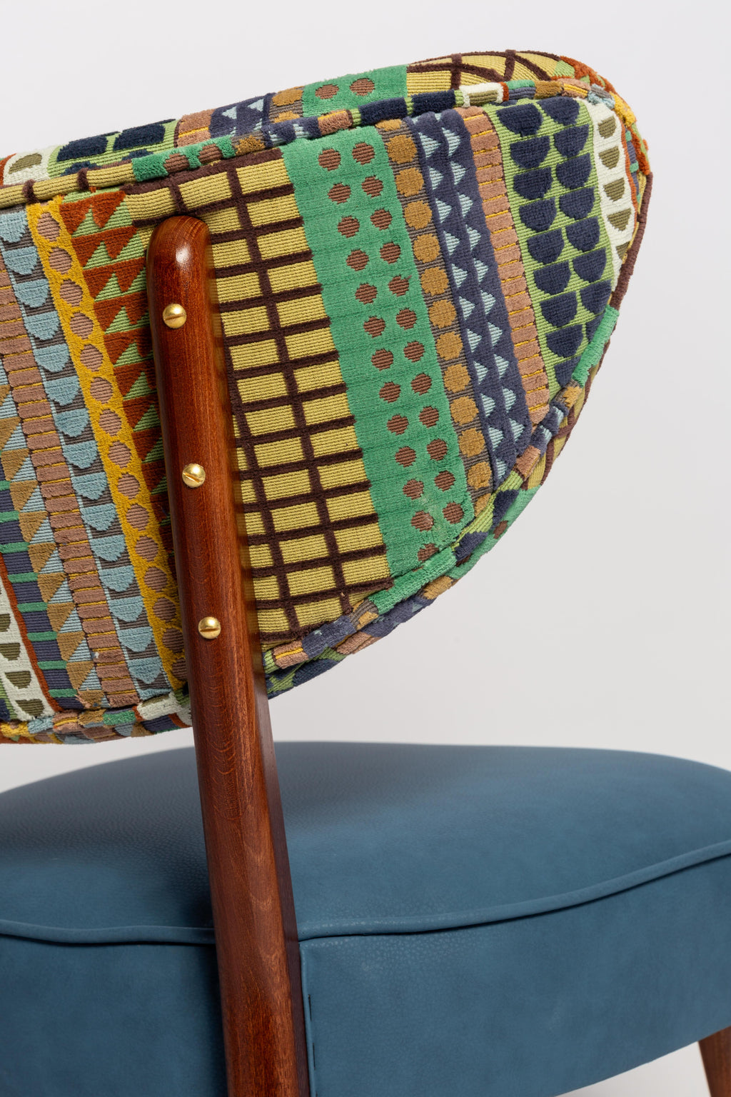 https://a.1stdibscdn.com/vintola-studio-dining-chair-shoji-pierre-frey-fabric-europe-poland-for-sale-picture-5/f_34023/f_470080321760364021649/IQ3A2035_master.jpg