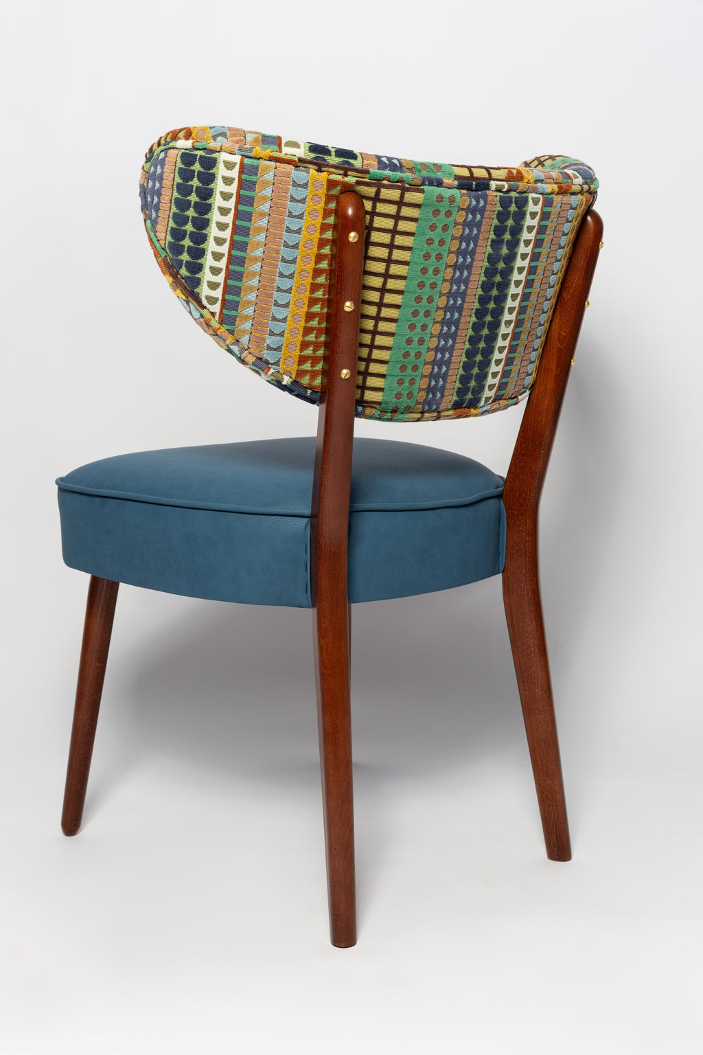 https://a.1stdibscdn.com/vintola-studio-dining-chair-shoji-pierre-frey-fabric-europe-poland-for-sale-picture-8/f_34023/f_470080321760363993597/IQ3A2039_master.jpg