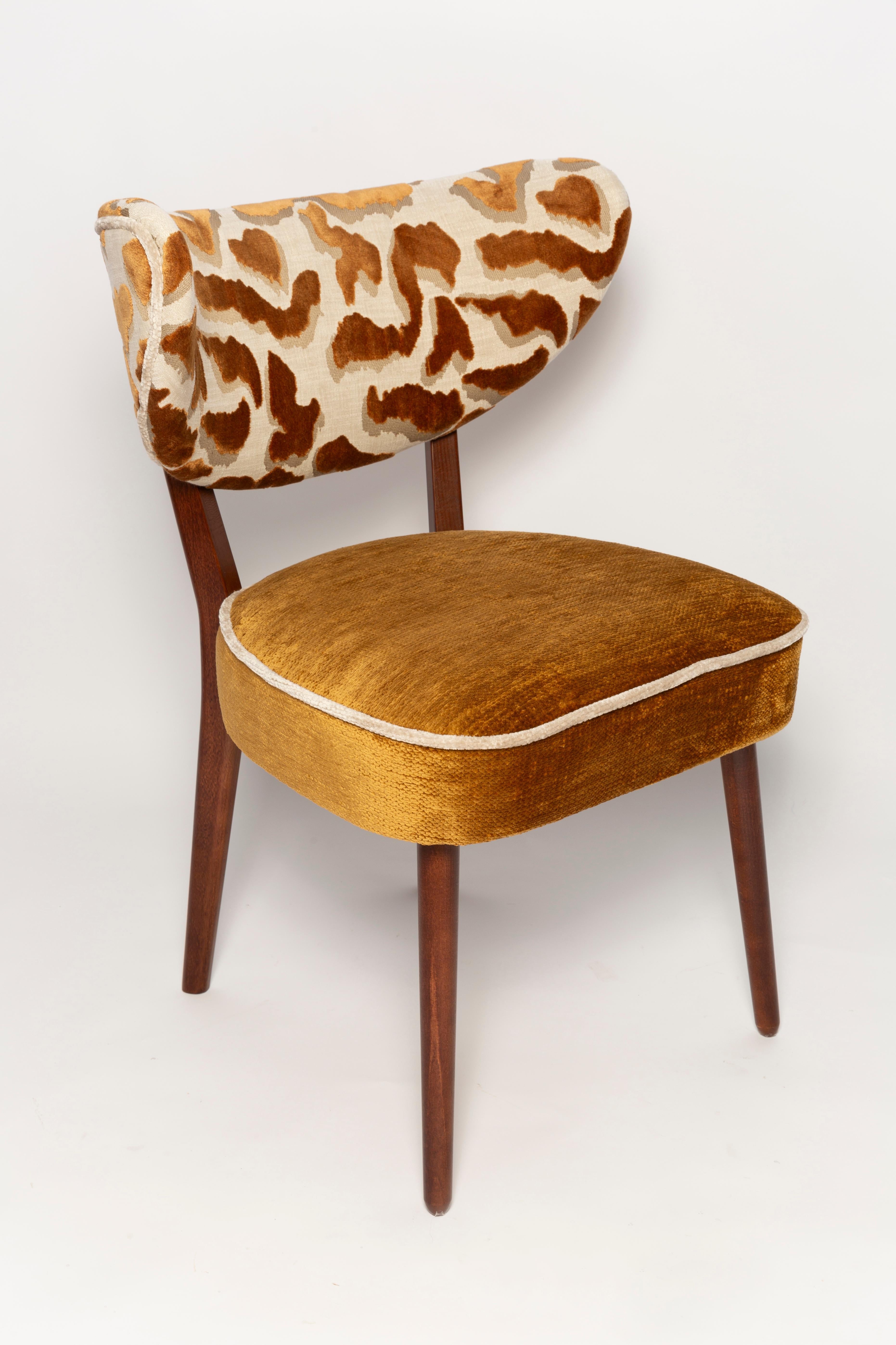 https://a.1stdibscdn.com/vintola-studio-dining-chair-casamance-nimbus-leopard-fabric-europe-poland-for-sale-picture-4/f_34023/f_471312321761047263577/IQ3A2088_master.jpg