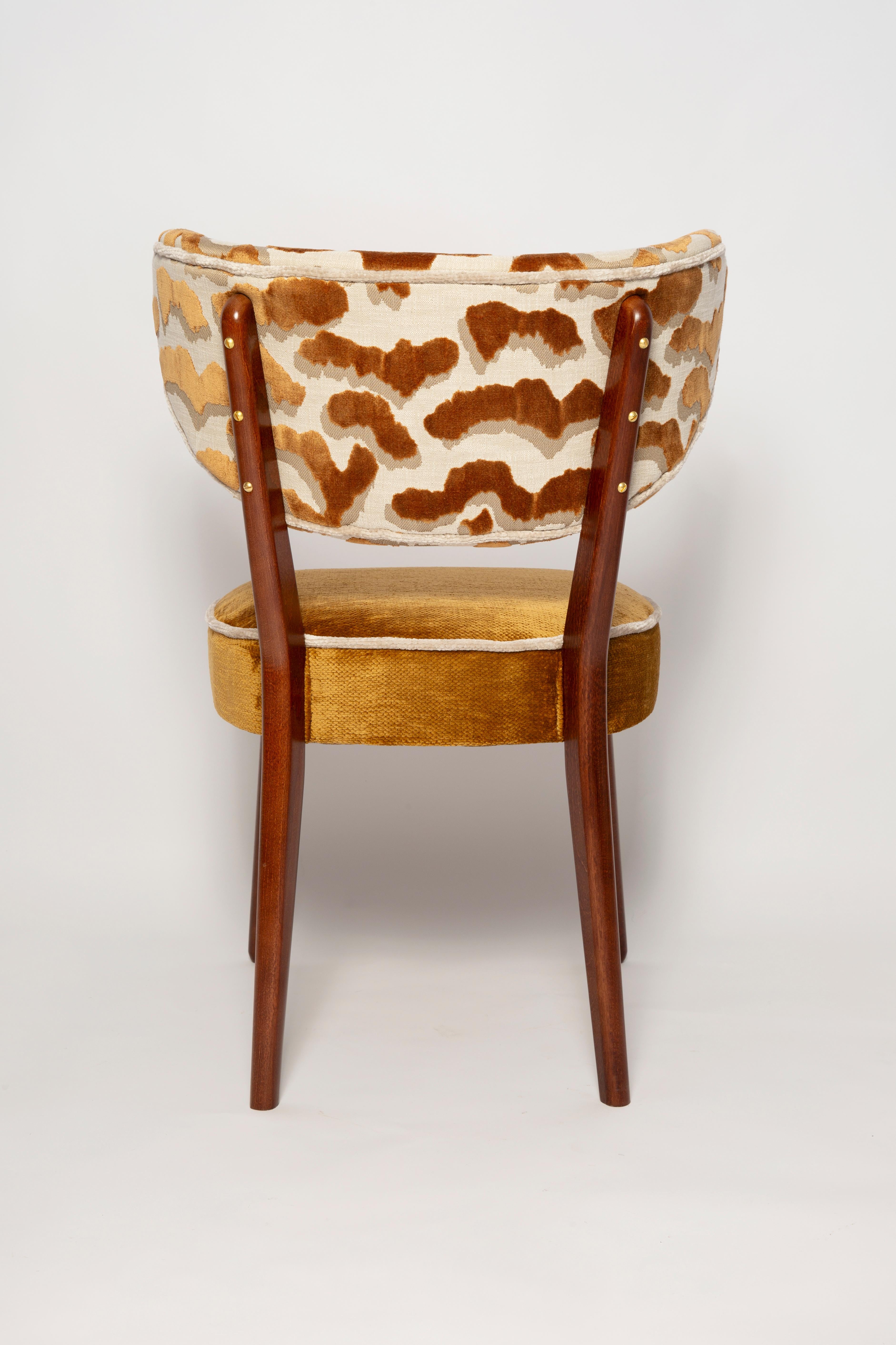https://a.1stdibscdn.com/vintola-studio-dining-chair-casamance-nimbus-leopard-fabric-europe-poland-for-sale-picture-7/f_34023/f_471312321761047275213/IQ3A2100_master.jpg