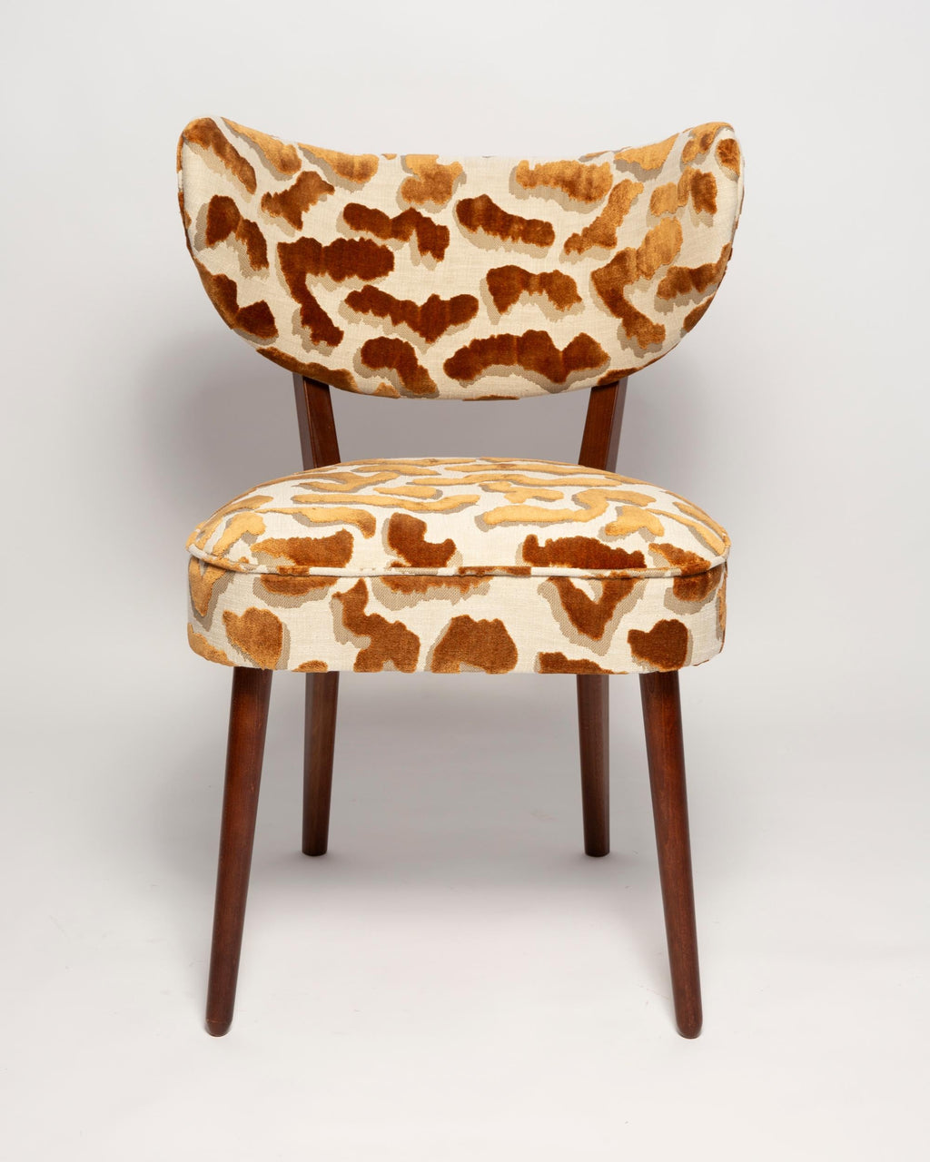 https://a.1stdibscdn.com/vintola-studio-six-dining-chairs-casamance-demoiselle-and-nimbus-fabric-for-sale-picture-3/f_34023/f_472465221761660017929/IQ3A2111_insta_master.jpg