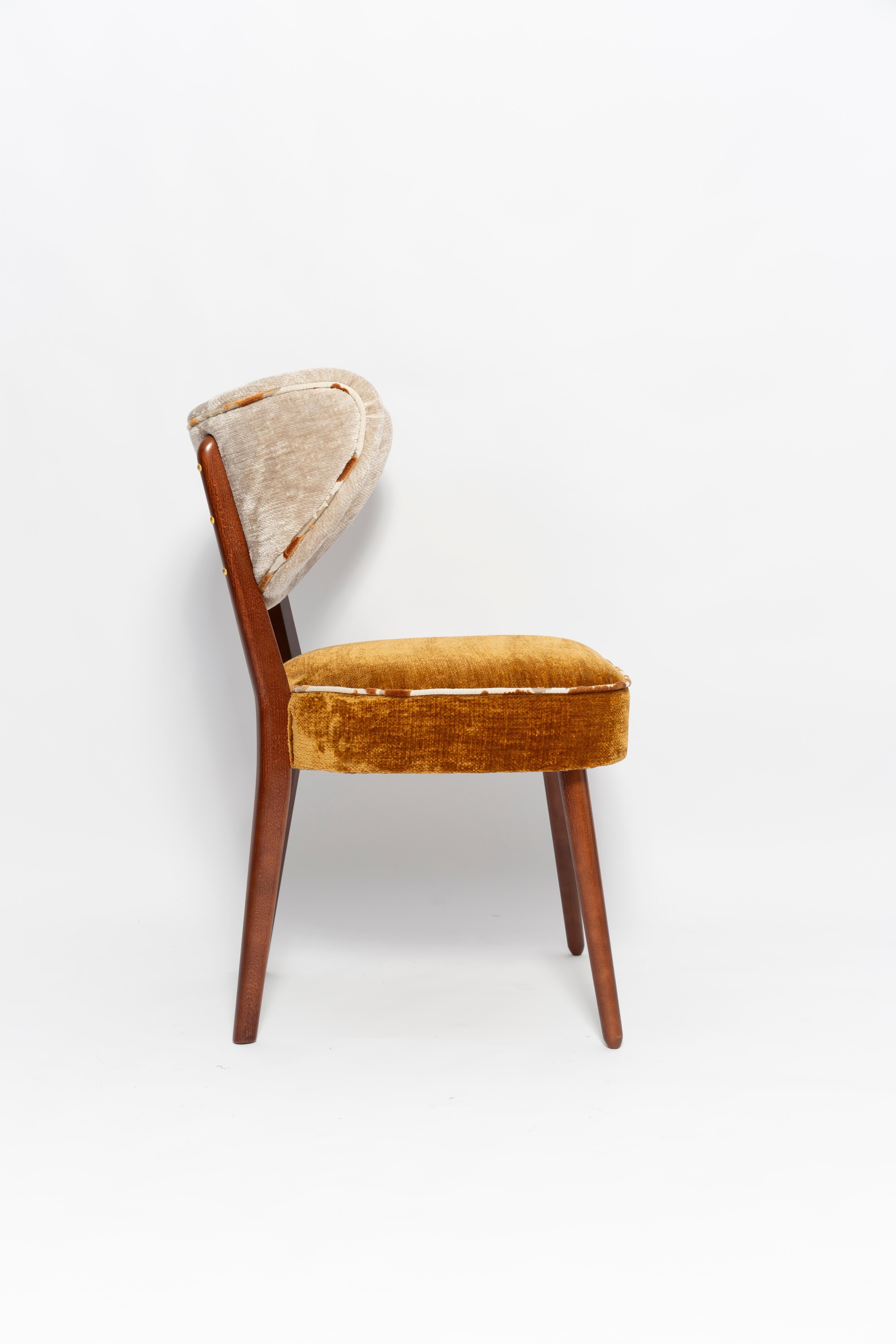 https://a.1stdibscdn.com/vintola-studio-twelve-dining-chairs-casamance-demoiselle-fabric-europe-poland-for-sale-picture-3/f_34023/f_471465921761131967369/IQ3A2129_master.jpg