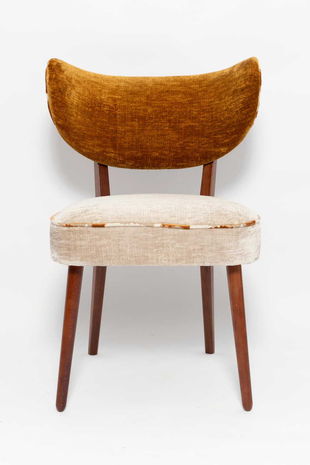 https://a.1stdibscdn.com/vintola-studio-six-dining-chairs-casamance-demoiselle-and-nimbus-fabric-for-sale-picture-14/f_34023/f_472470721761662353431/IQ3A2162_master.jpg