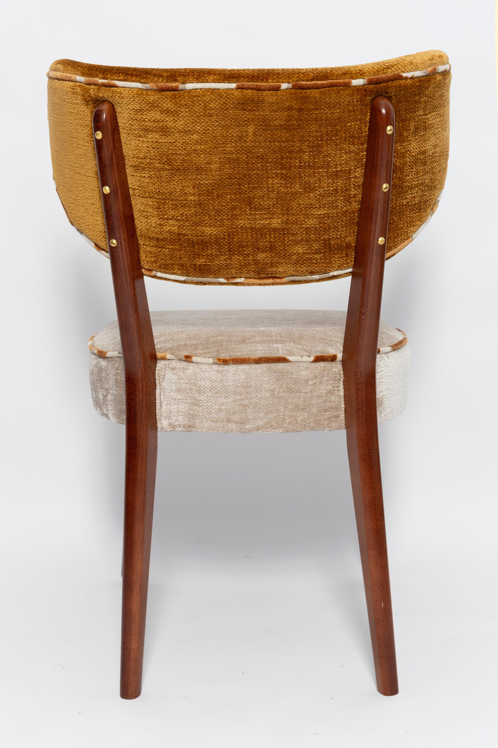 https://a.1stdibscdn.com/vintola-studio-six-dining-chairs-casamance-demoiselle-and-nimbus-fabric-for-sale-picture-12/f_34023/f_472470721761662385969/IQ3A2169_master.jpg