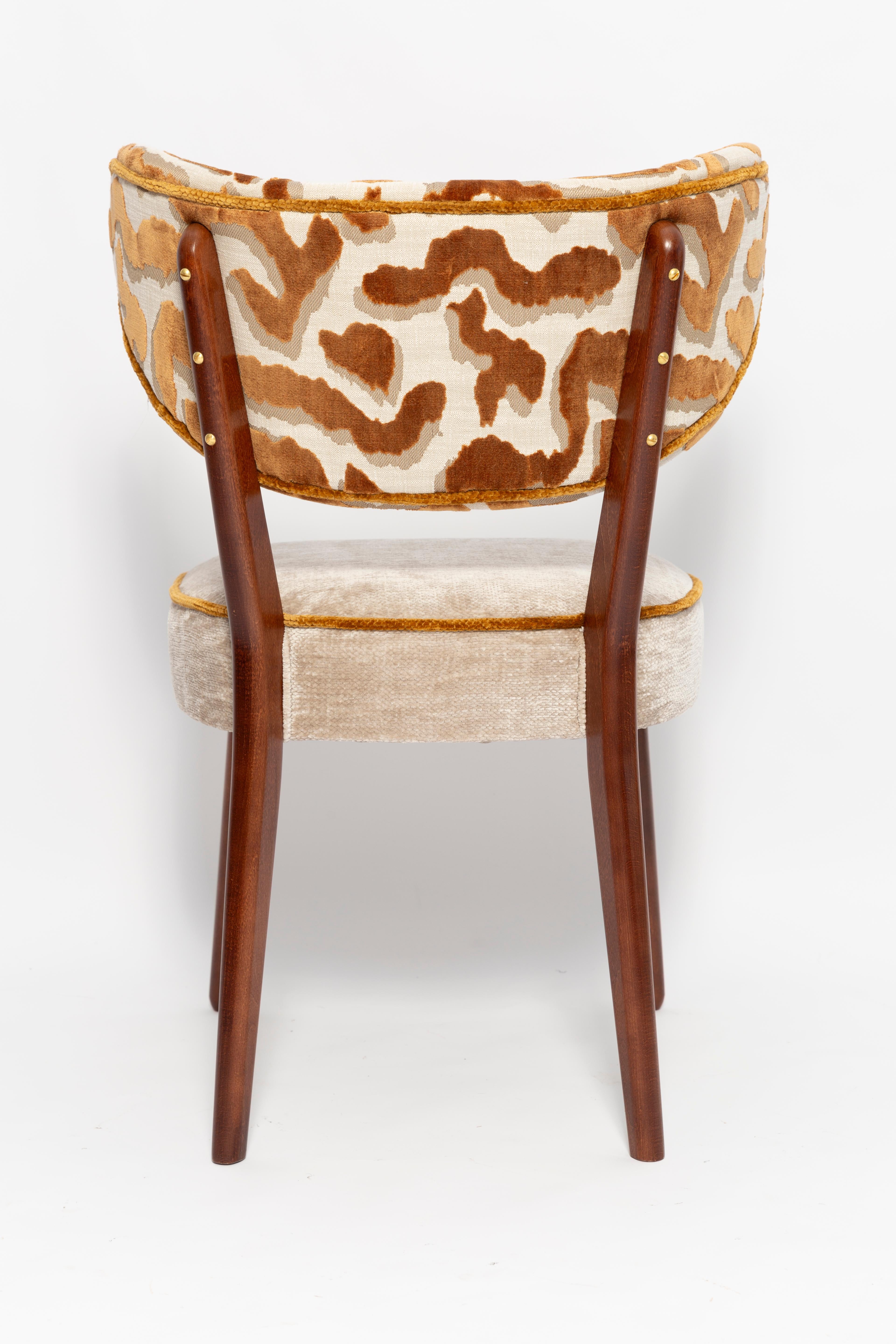 https://a.1stdibscdn.com/vintola-studio-six-dining-chairs-casamance-demoiselle-and-nimbus-fabric-for-sale-picture-11/f_34023/f_472333121761575410612/IQ3A2181_master.jpg