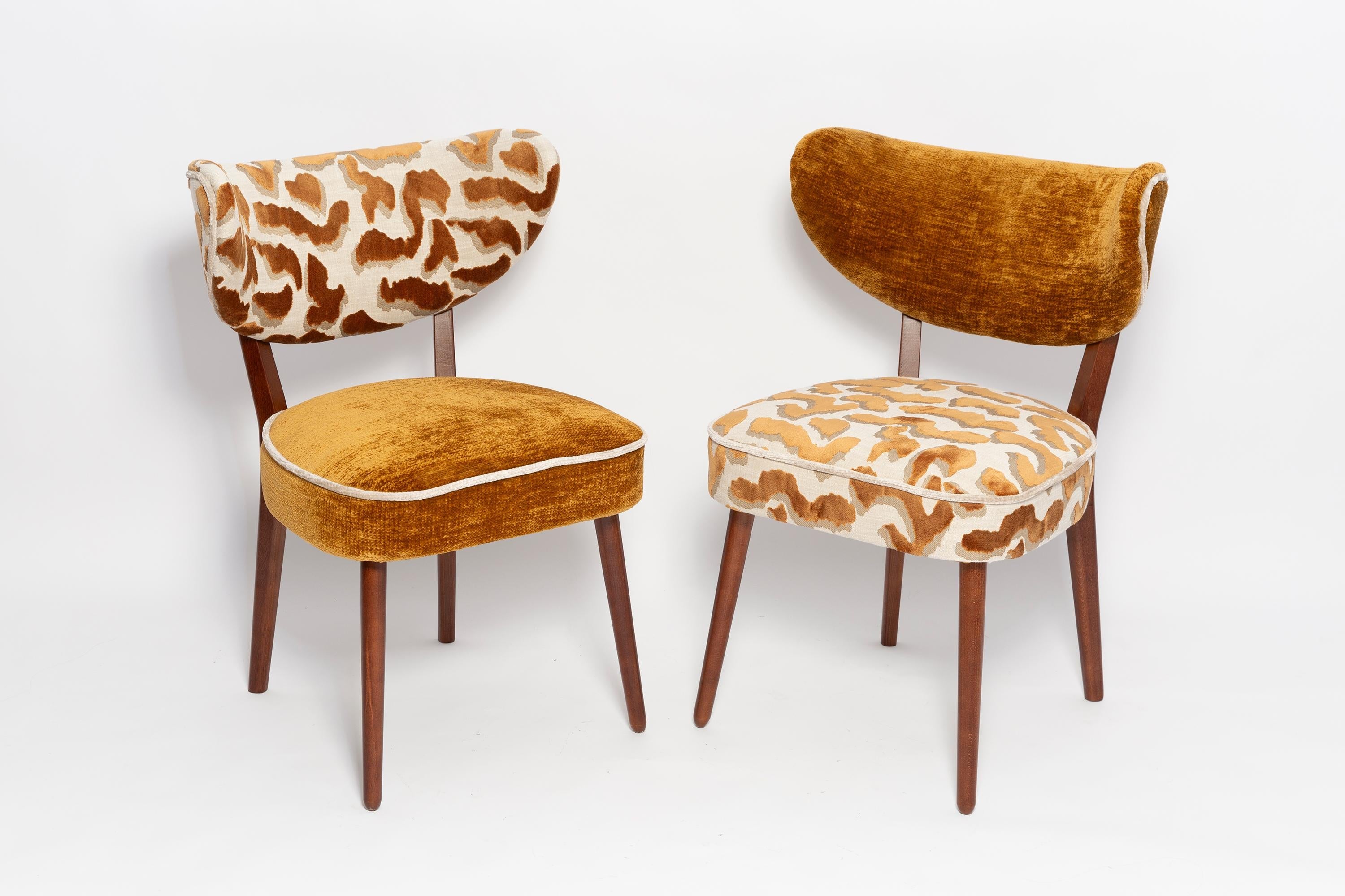 https://a.1stdibscdn.com/vintola-studio-six-dining-chairs-casamance-demoiselle-and-nimbus-fabric-for-sale-picture-8/f_34023/f_472465221761660162184/IQ3A2192_2_master.jpg