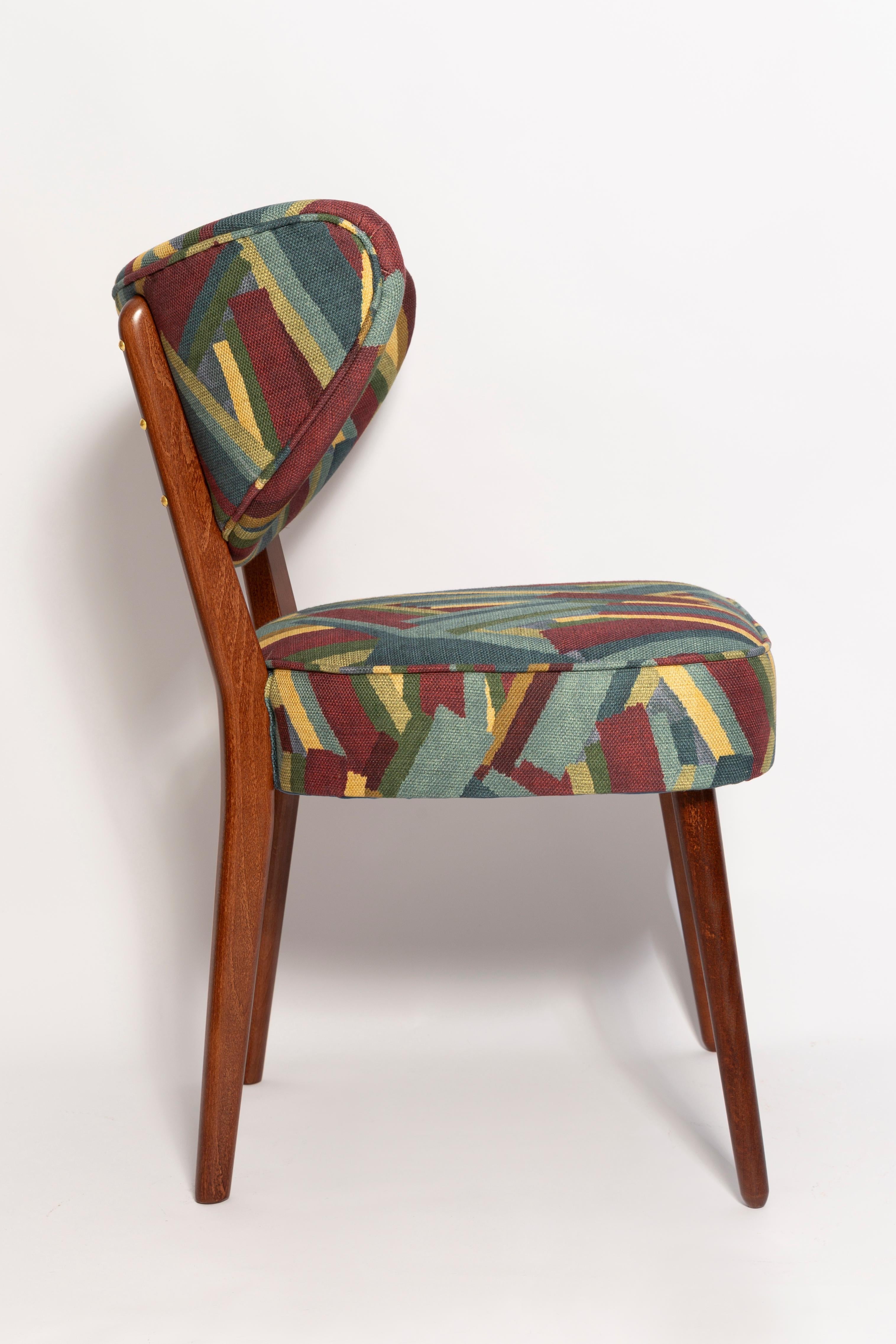 https://a.1stdibscdn.com/eight-vintola-studio-shell-dining-chairs-beowulf-linen-fabric-by-dedar-for-sale-picture-4/f_34023/f_477393521764325495090/IQ3A2612_master.jpg