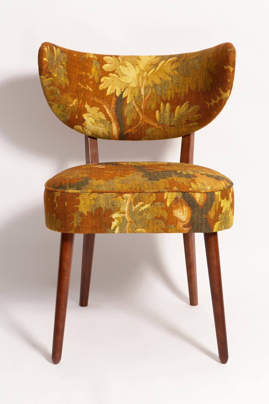 https://a.1stdibscdn.com/shell-dining-chair-linen-schwarzwald-by-dedar-vintola-studio-for-sale-picture-12/f_34023/f_477334721764253213297/IQ3A2634_master.jpg