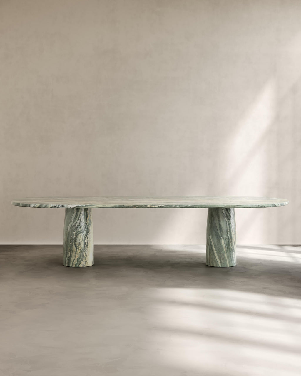 https://a.1stdibscdn.com/paloma-editions-isola-table-iv-cippolino-marble-for-sale-picture-2/f_106592/f_470190121760324868281/ISOLA_DT_ll_320_CIPPOLINO_MARBLE_master.jpg
