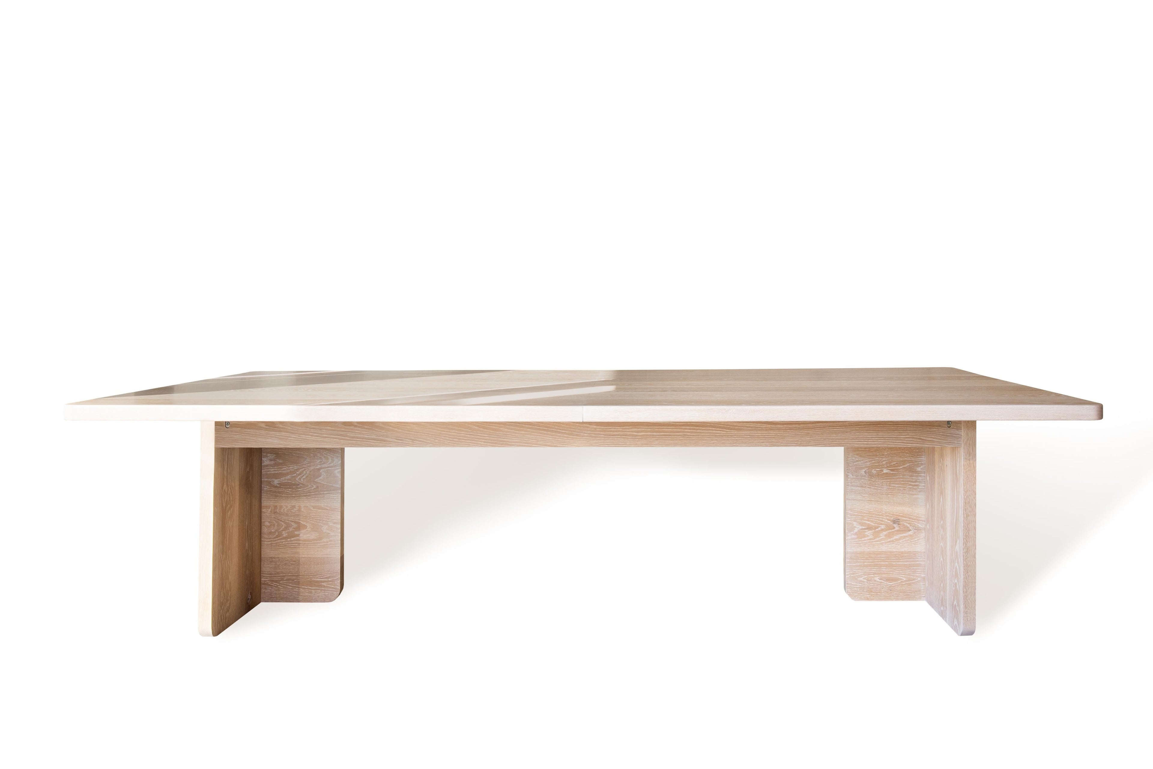https://a.1stdibscdn.com/georgia-extendable-oak-dining-table-by-autonomous-furniture-for-sale-picture-3/f_77532/f_369606821699282948861/Iceland_Table_Short_Version_1_master.jpg