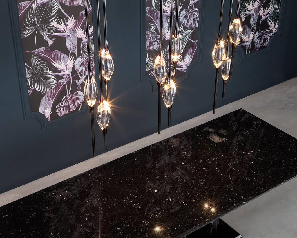 https://a.1stdibscdn.com/archivesE/upload/f_31243/f_95207711515589322739/Il_Pezzo_8_Marble_Table_black_and_gold_10_master.jpg